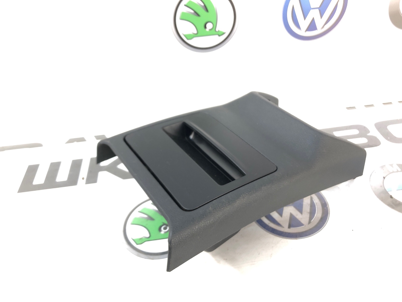 Пепельница, 2000 рублей, Москва