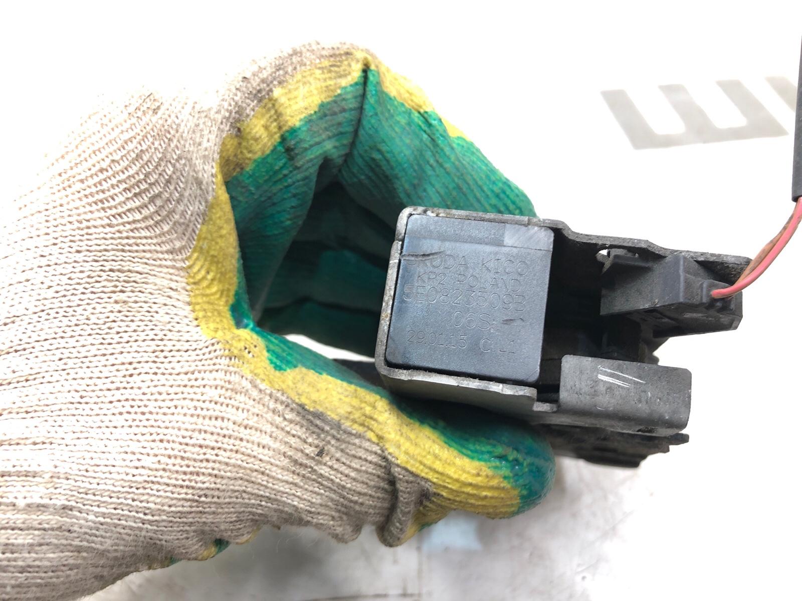 замок капота, 1000 рублей, Москва