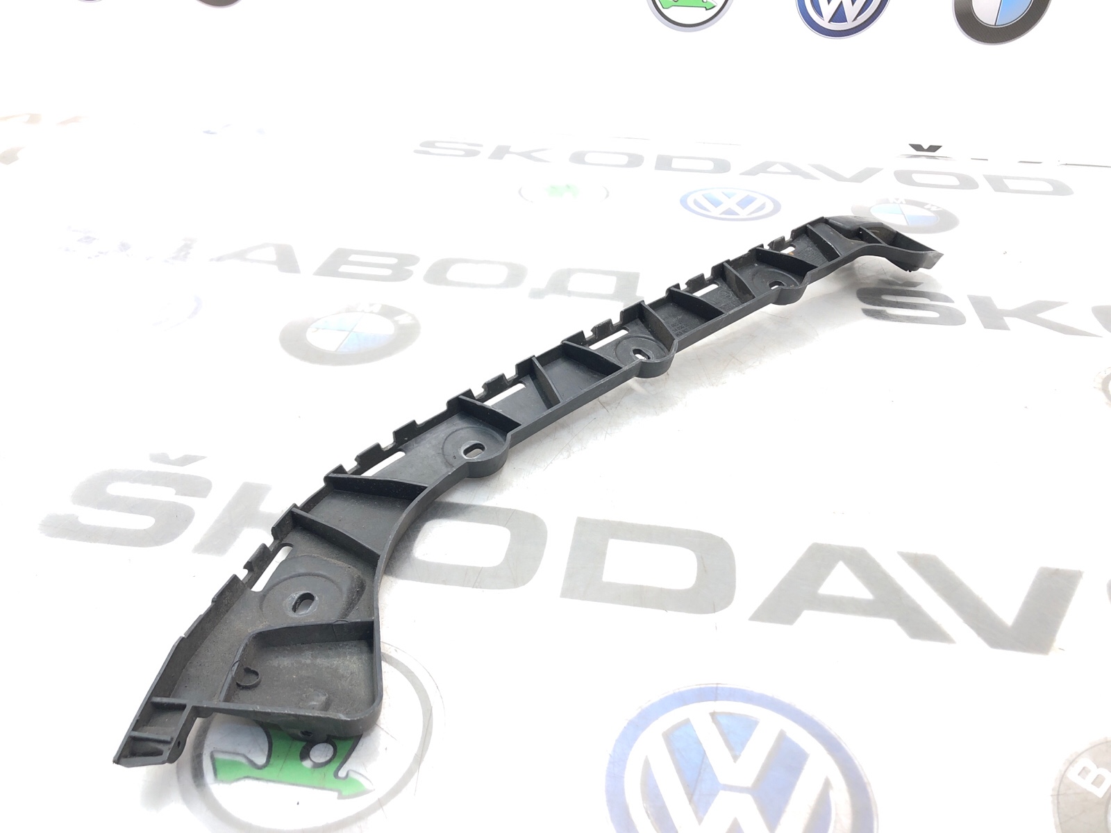 Направляющая бампера, 1000 рублей, Москва