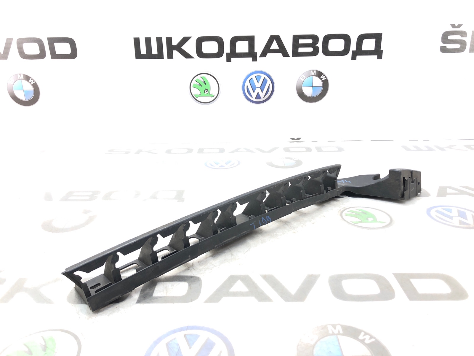 Направляющая бампера, 1500 рублей, Москва