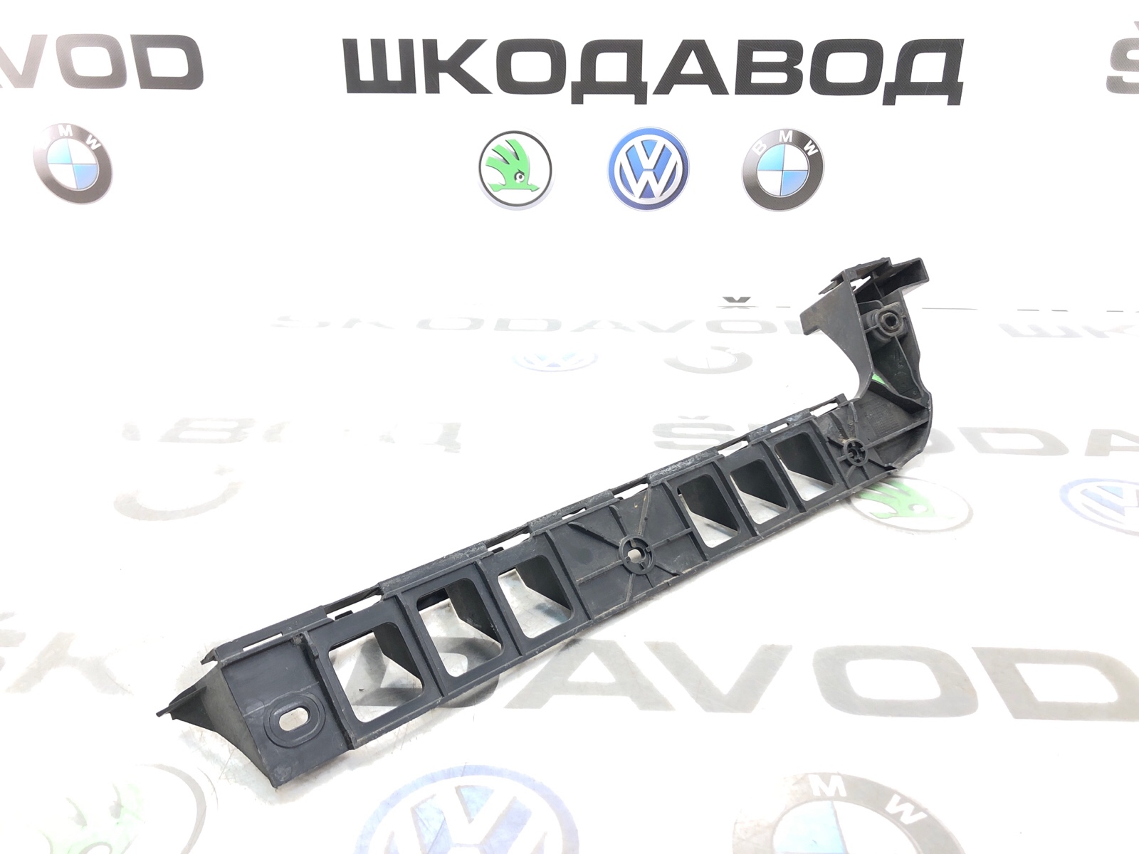 Направляющая бампера, 1500 рублей, Москва