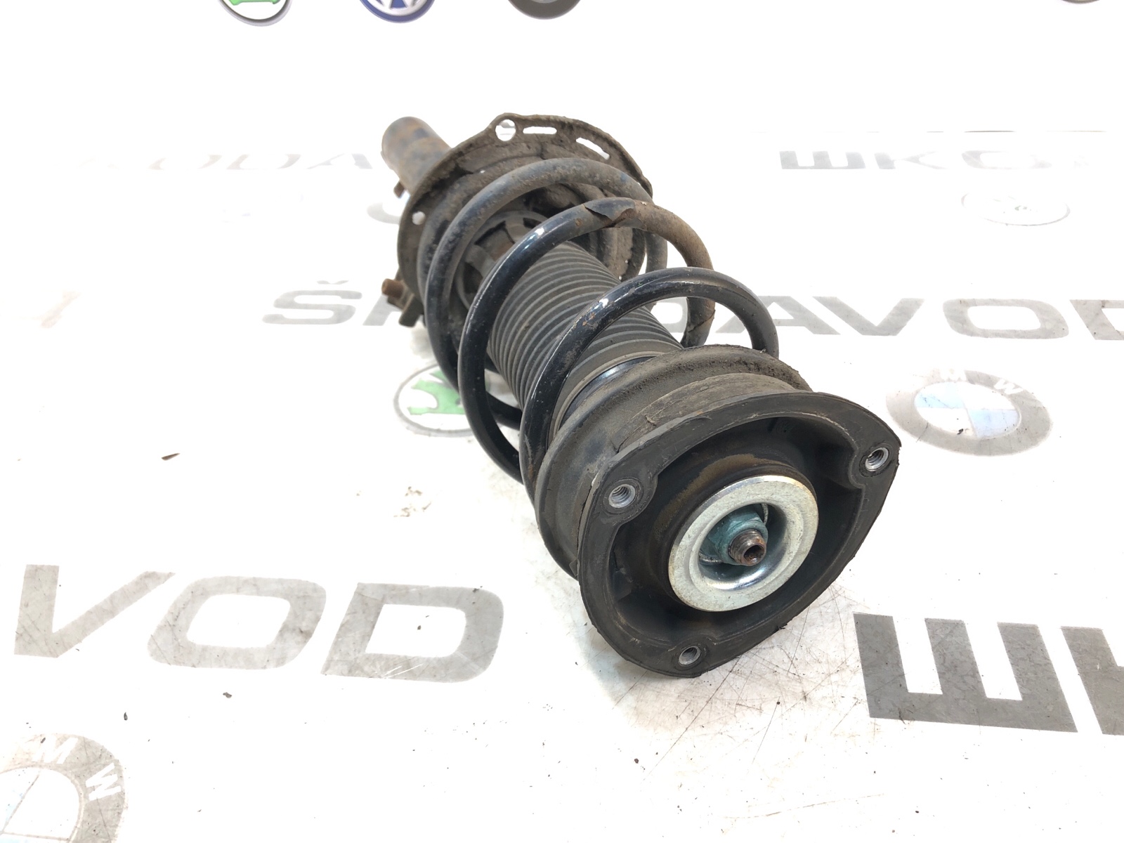 Амортизатор, 3000 рублей, Москва