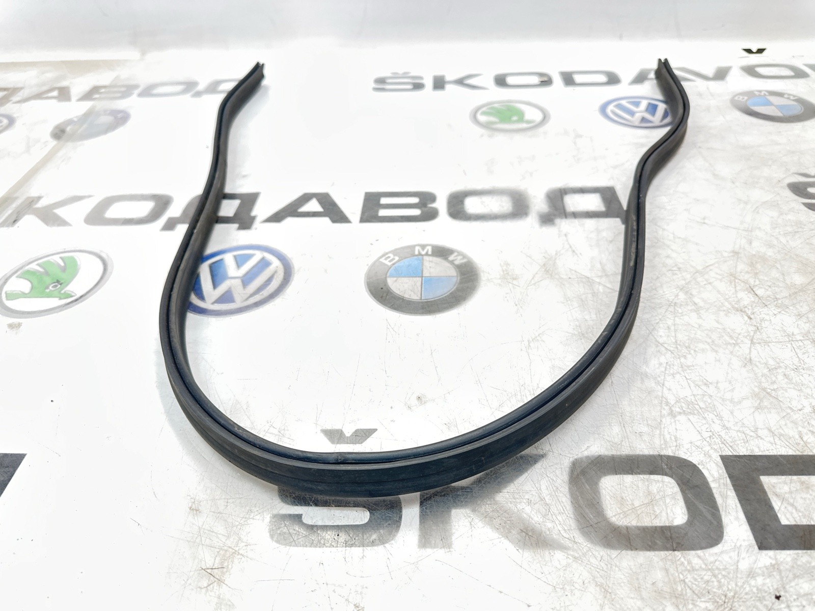 Уплотнитель капота, 500 рублей, Москва