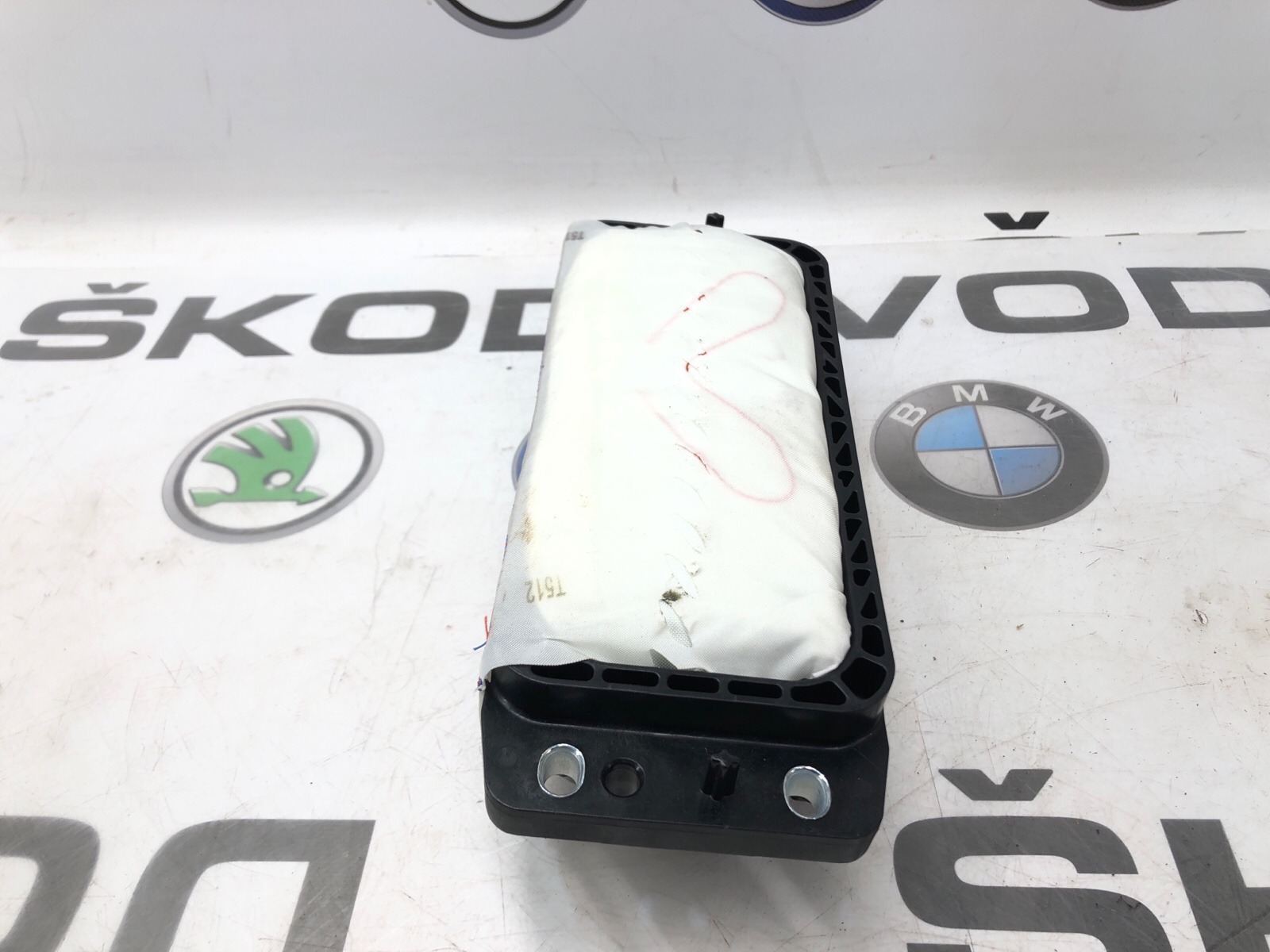 Подушка безопасности пассажира, 10000 рублей, Москва