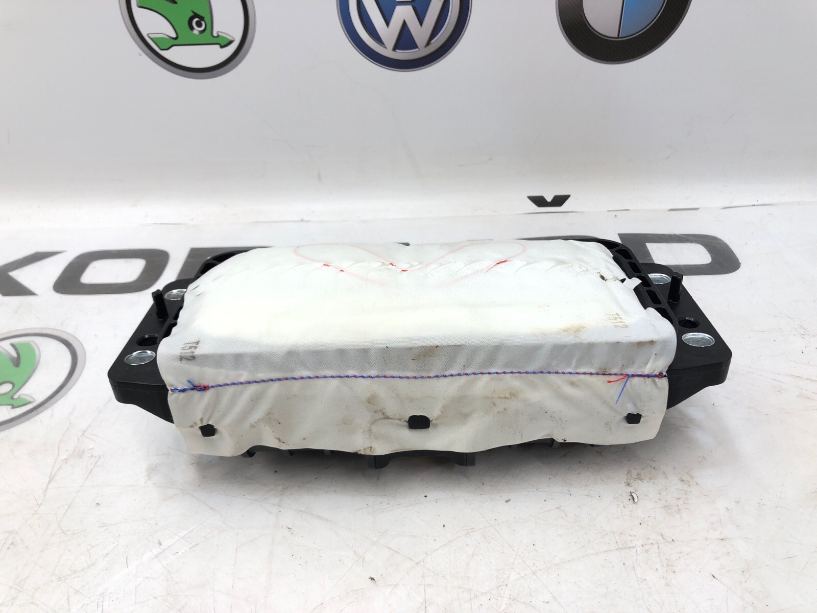 Подушка безопасности пассажира, 10000 рублей, Москва