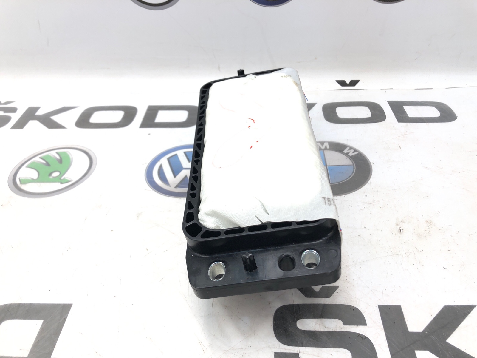 Подушка безопасности пассажира, 10000 рублей, Москва