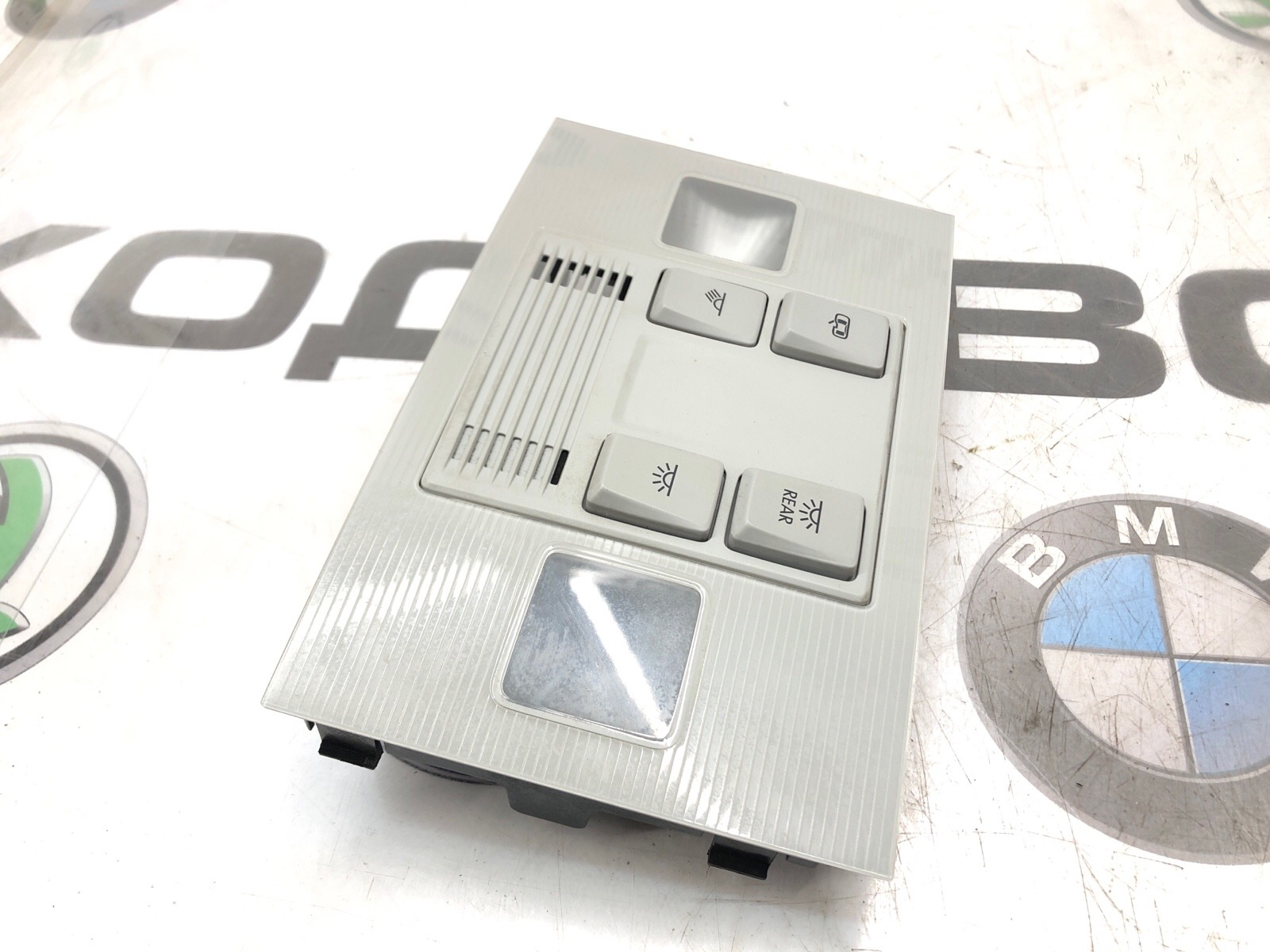 Плафон освещения салона, 2000 рублей, Москва