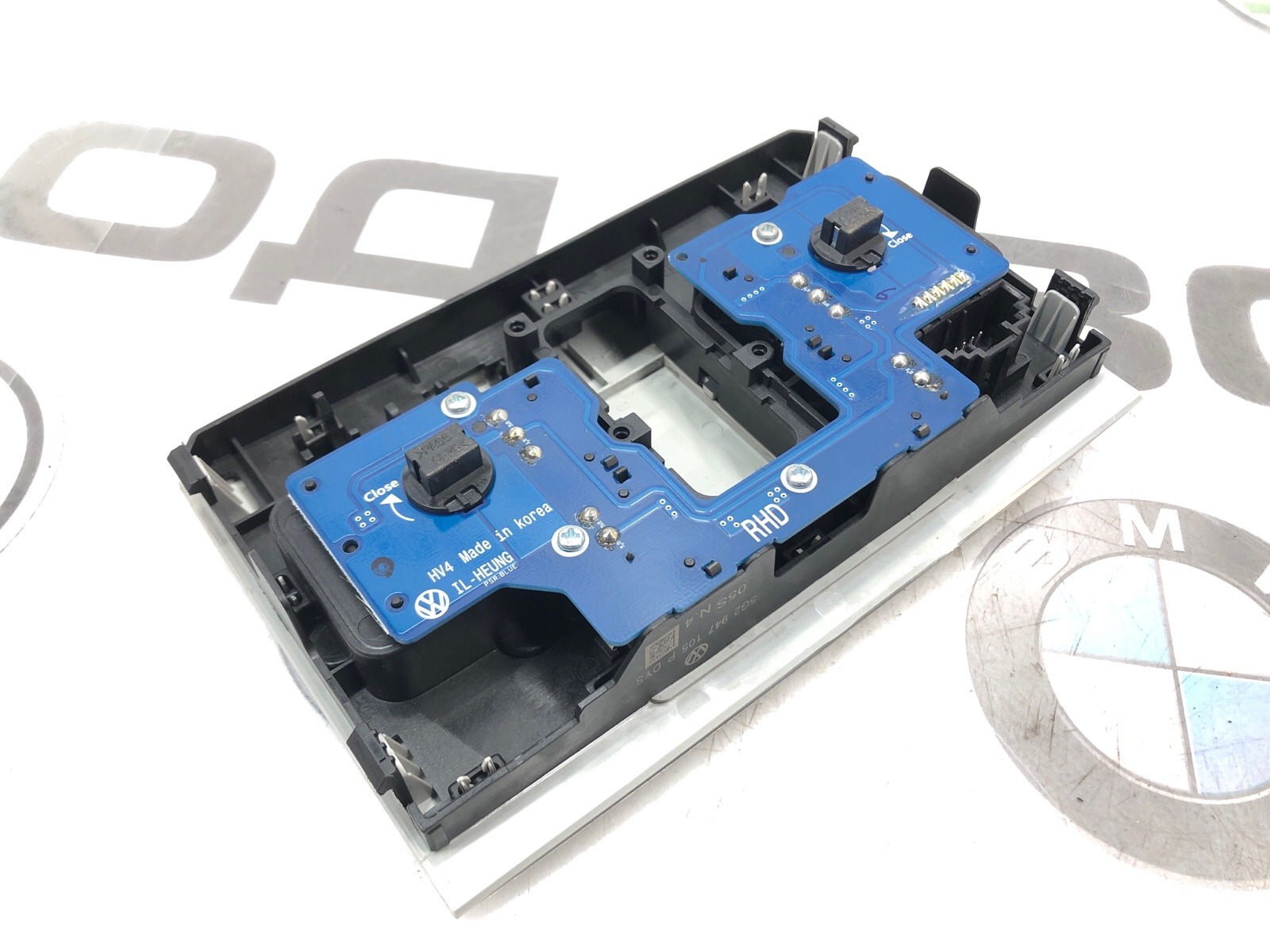 Плафон освещения салона, 2000 рублей, Москва