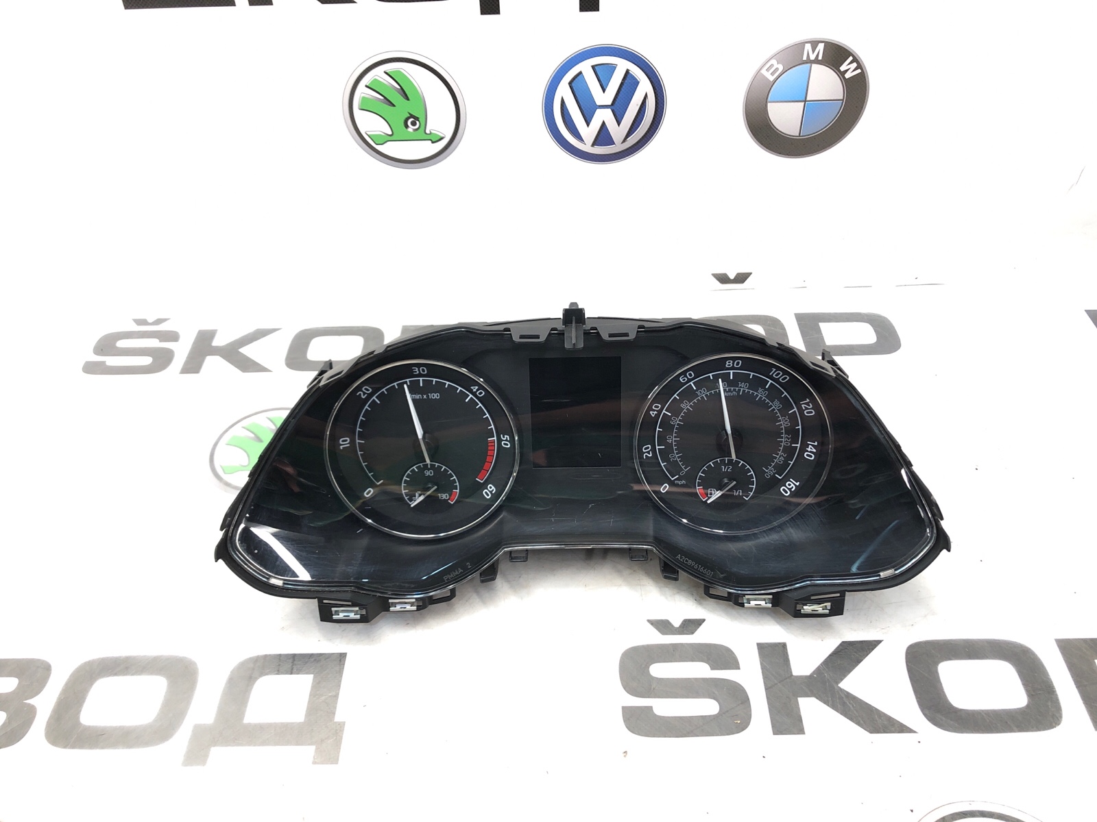 панель приборов, 2500 рублей, Москва