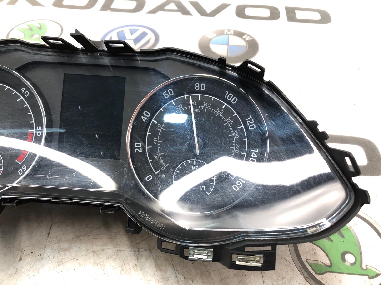 панель приборов, 2500 рублей, Москва