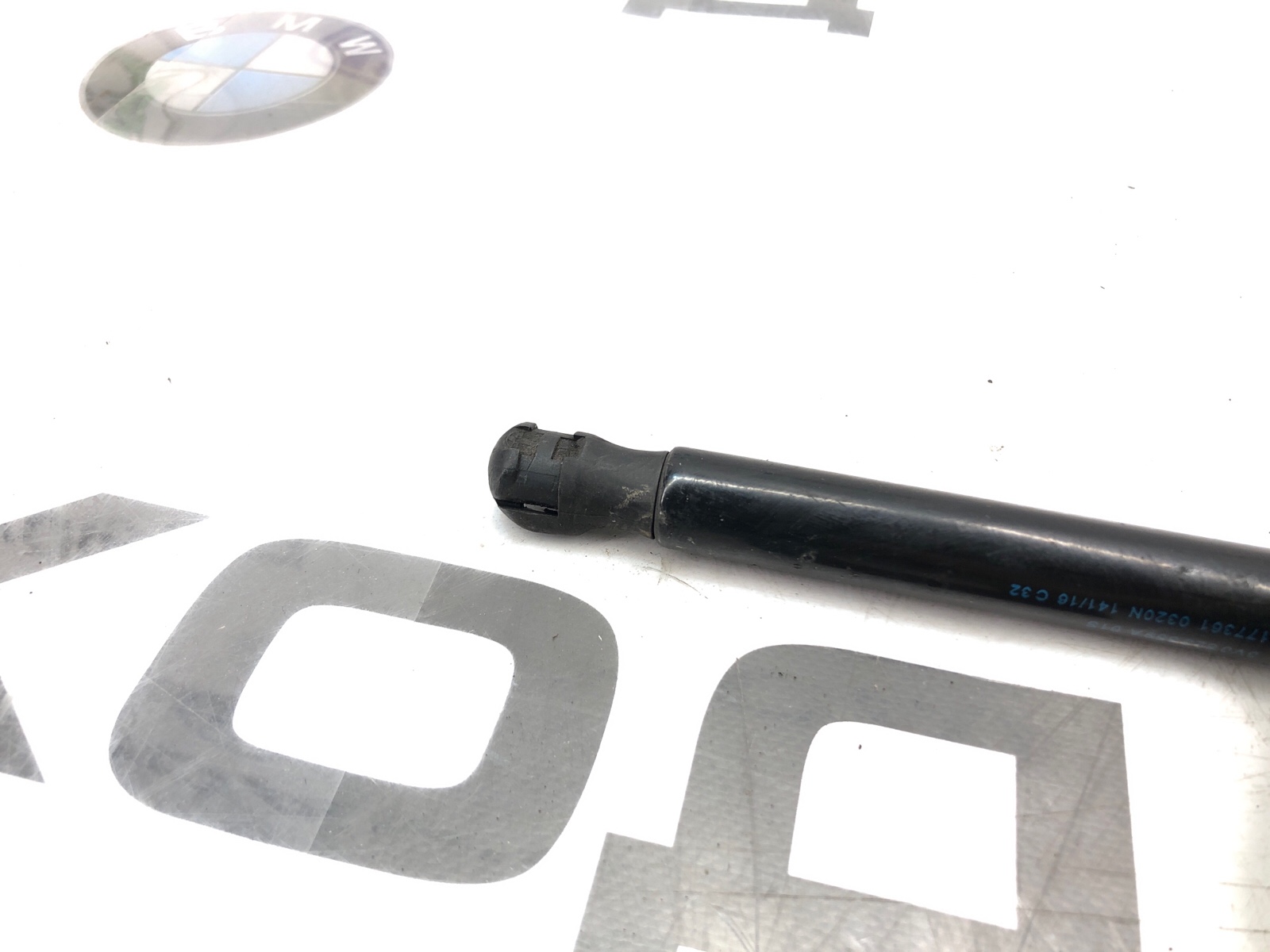 амортизатор капота, 1500 рублей, Москва