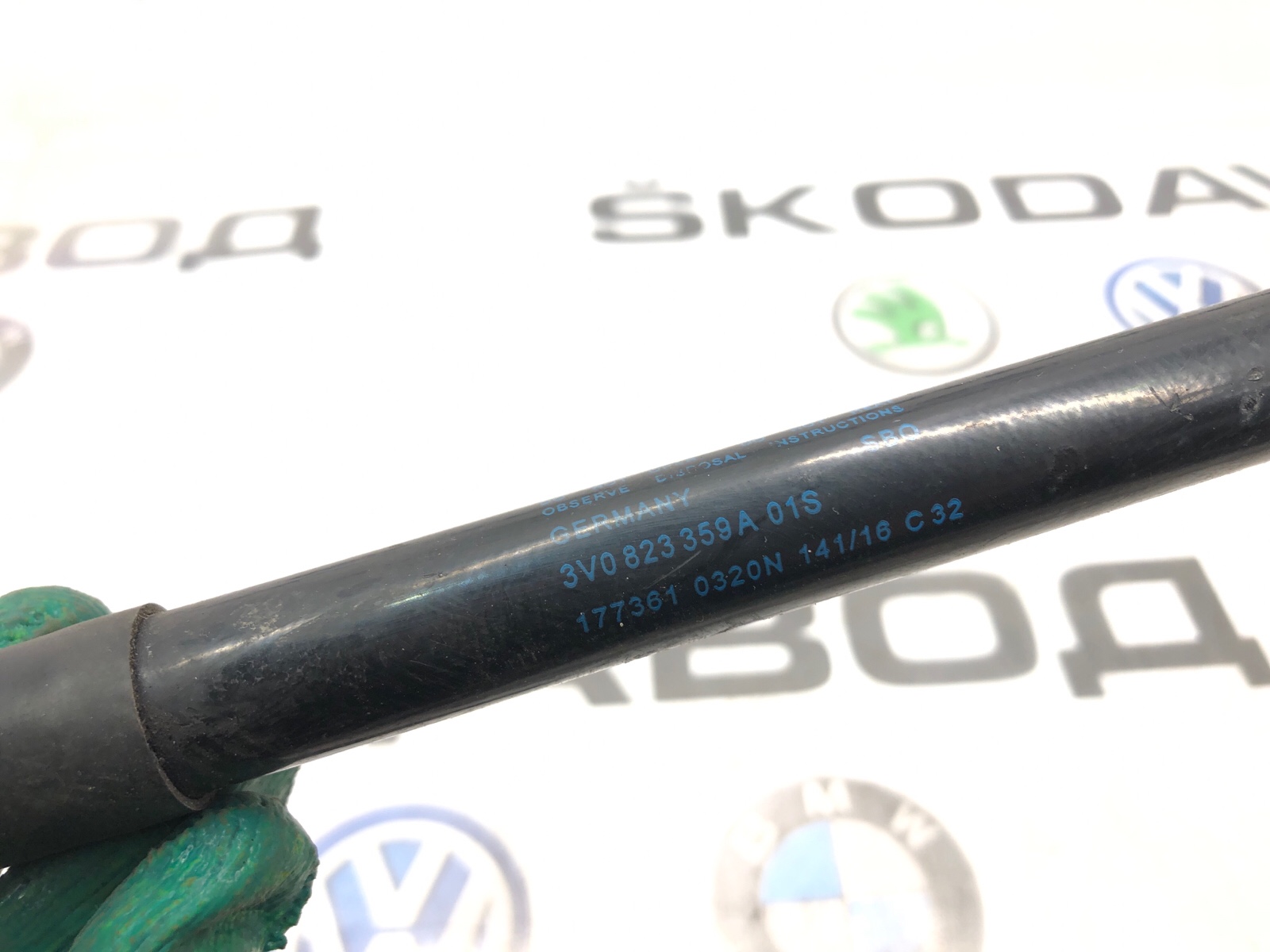 амортизатор капота, 1500 рублей, Москва