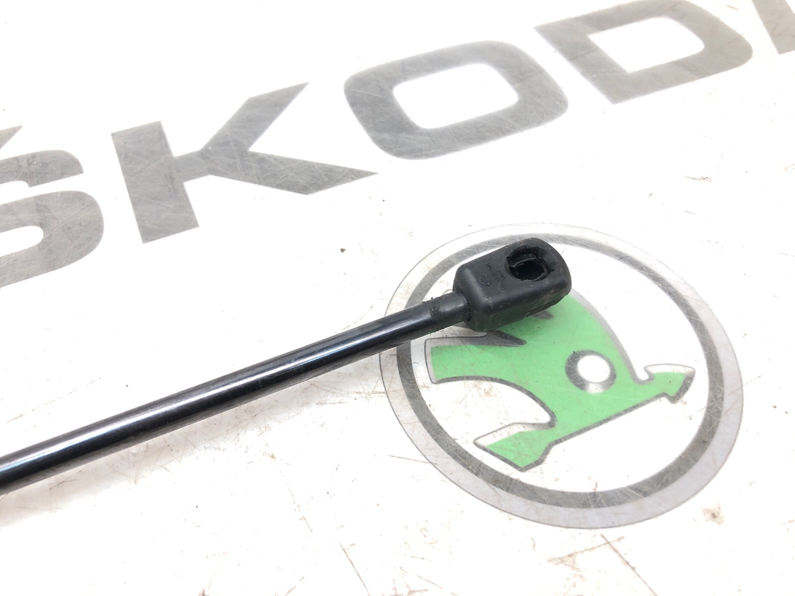 амортизатор капота, 1500 рублей, Москва