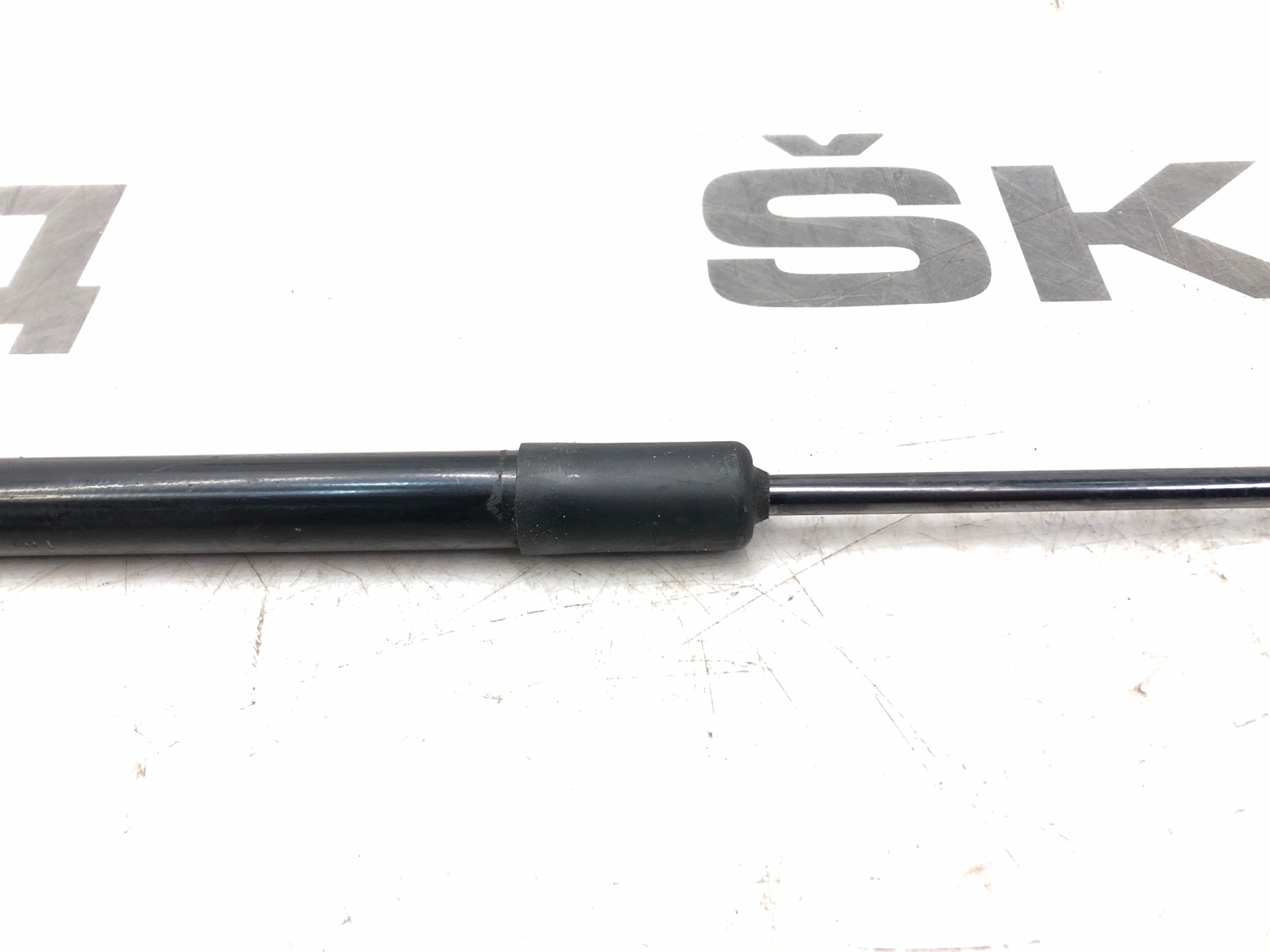 амортизатор капота, 1500 рублей, Москва