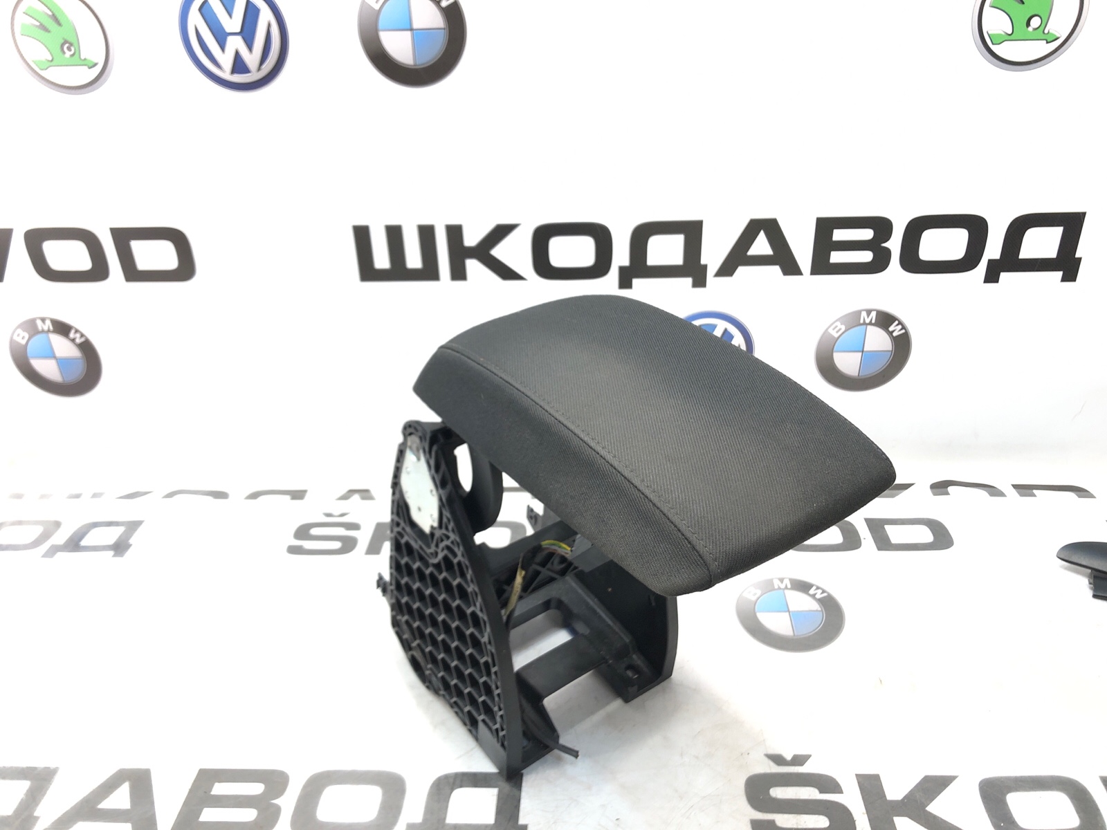 подлокотник, 3000 рублей, Москва