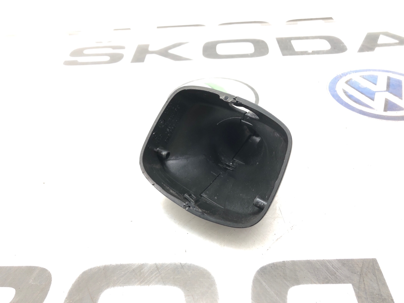 Кожух зеркала салона, 1000 рублей, Москва