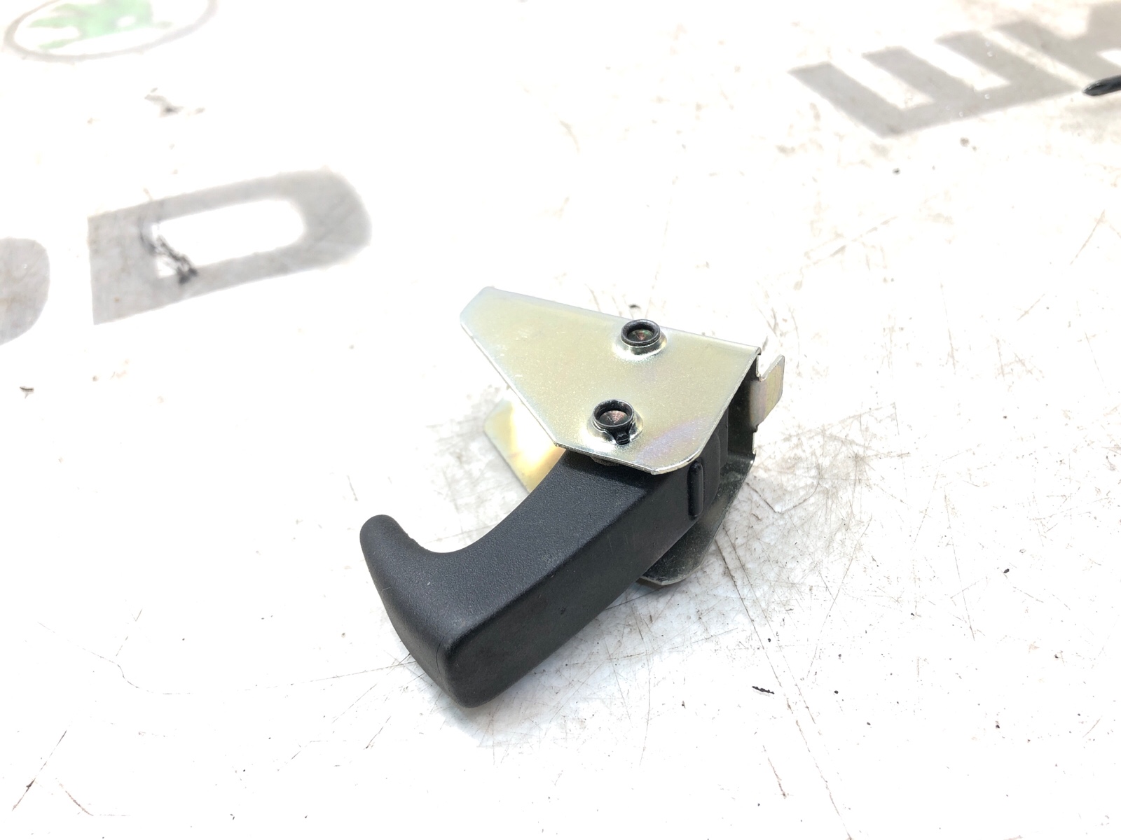 Крючок в багажник, 300 рублей, Москва