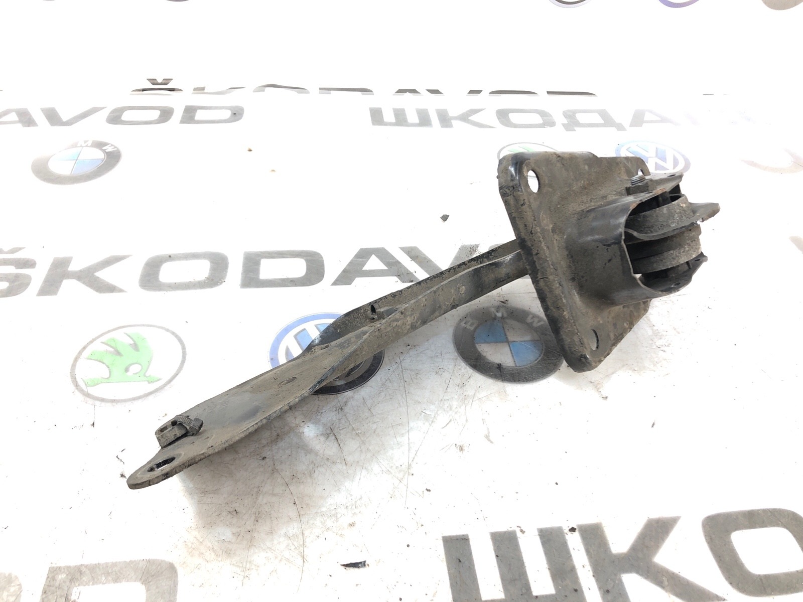 Рычаг продольный, 2000 рублей, Москва