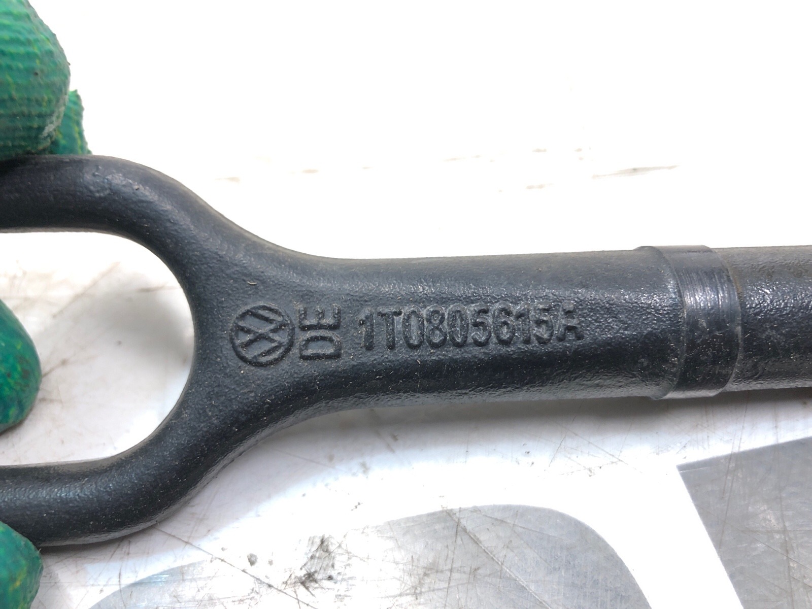 Крюк буксировочный, 1200 рублей, Москва