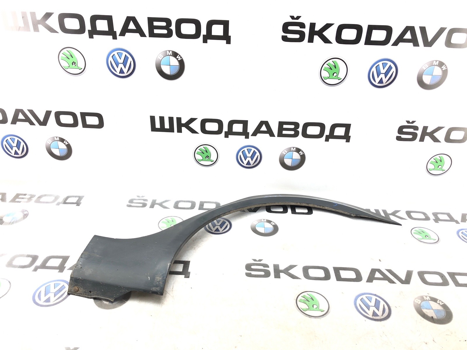 Накладка арки крыла, 2000 рублей, Москва