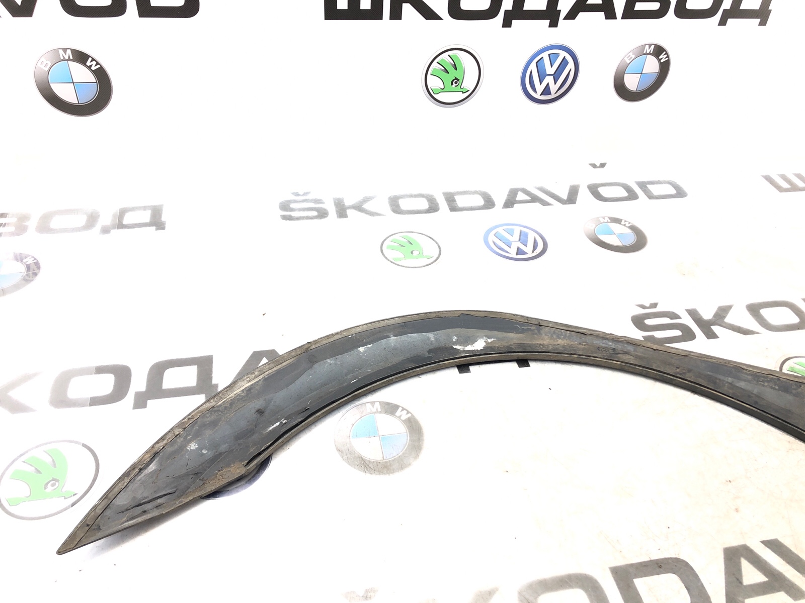 Накладка арки крыла, 2000 рублей, Москва