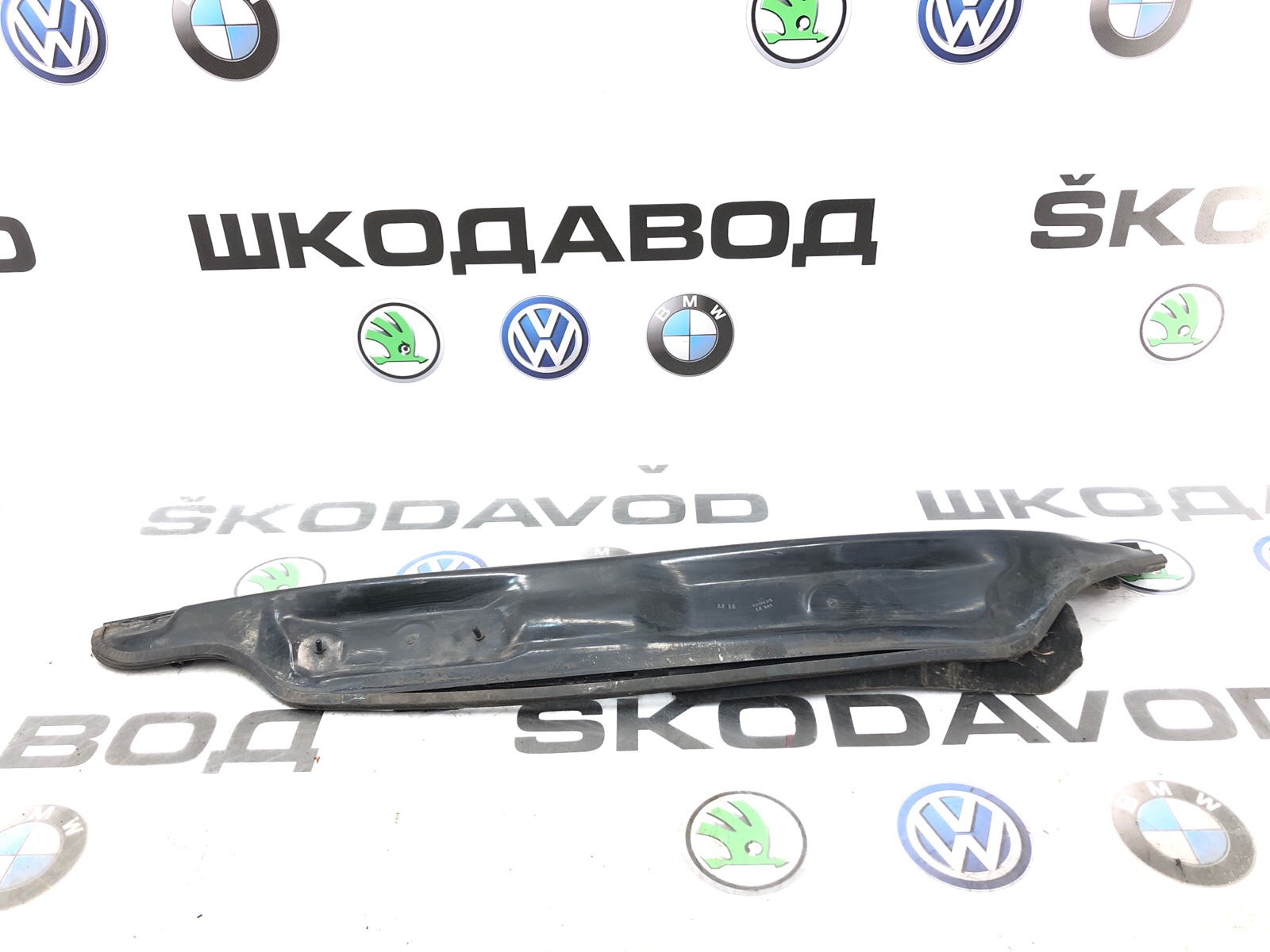 Водосток (водоотводящий короб), 1000 рублей, Москва