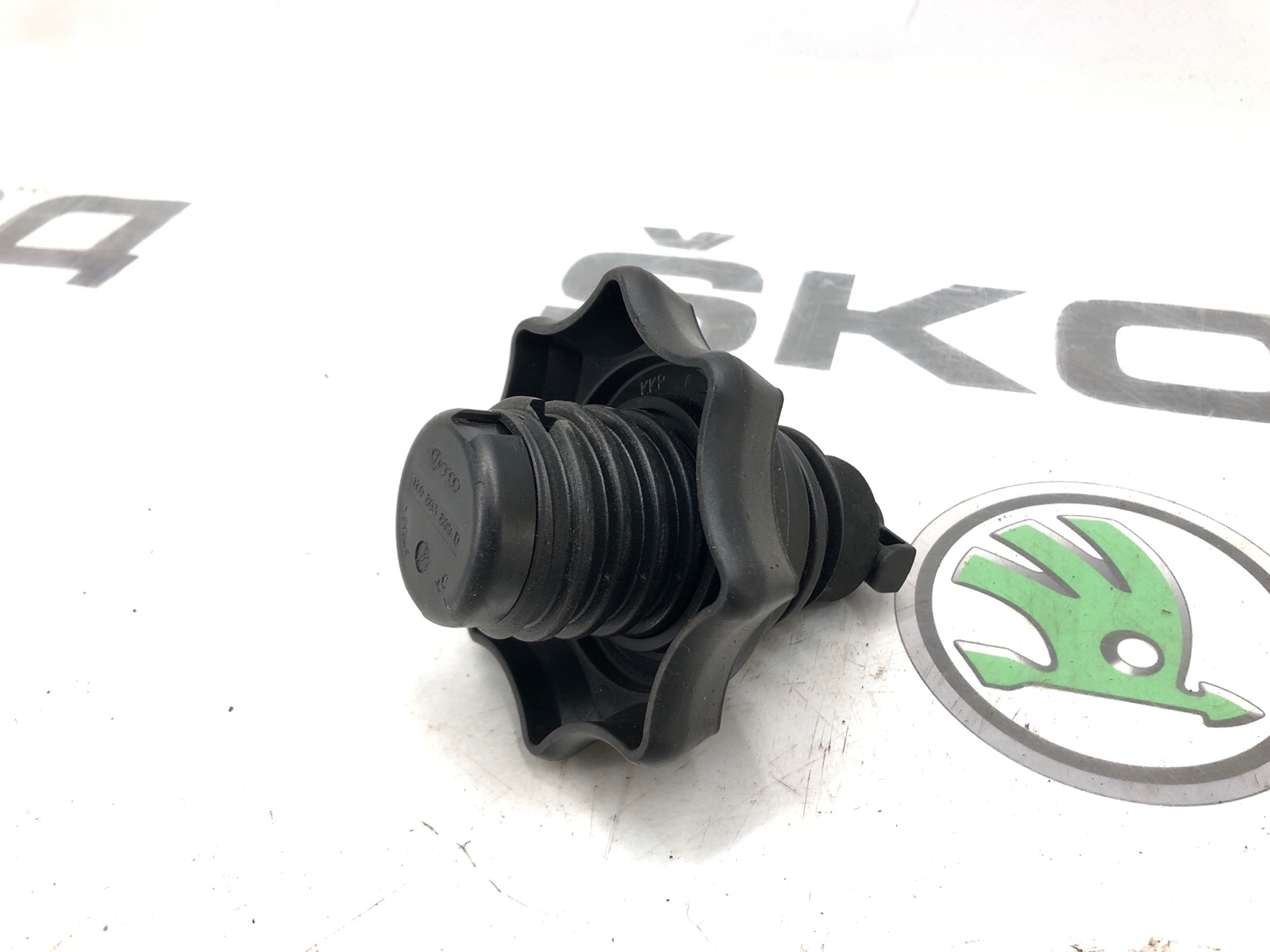 Крепление запасного колеса, 1000 рублей, Москва