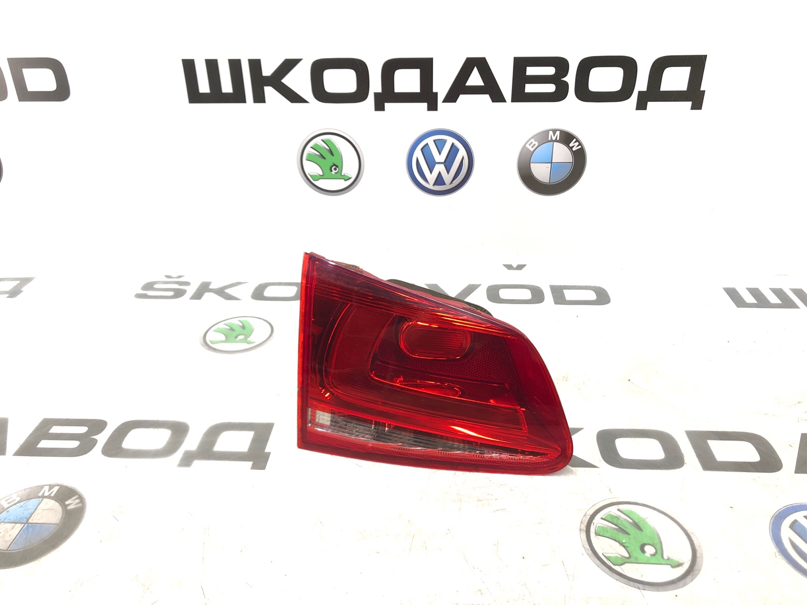 Фонарь в крышку багажника, 3000 рублей, Москва