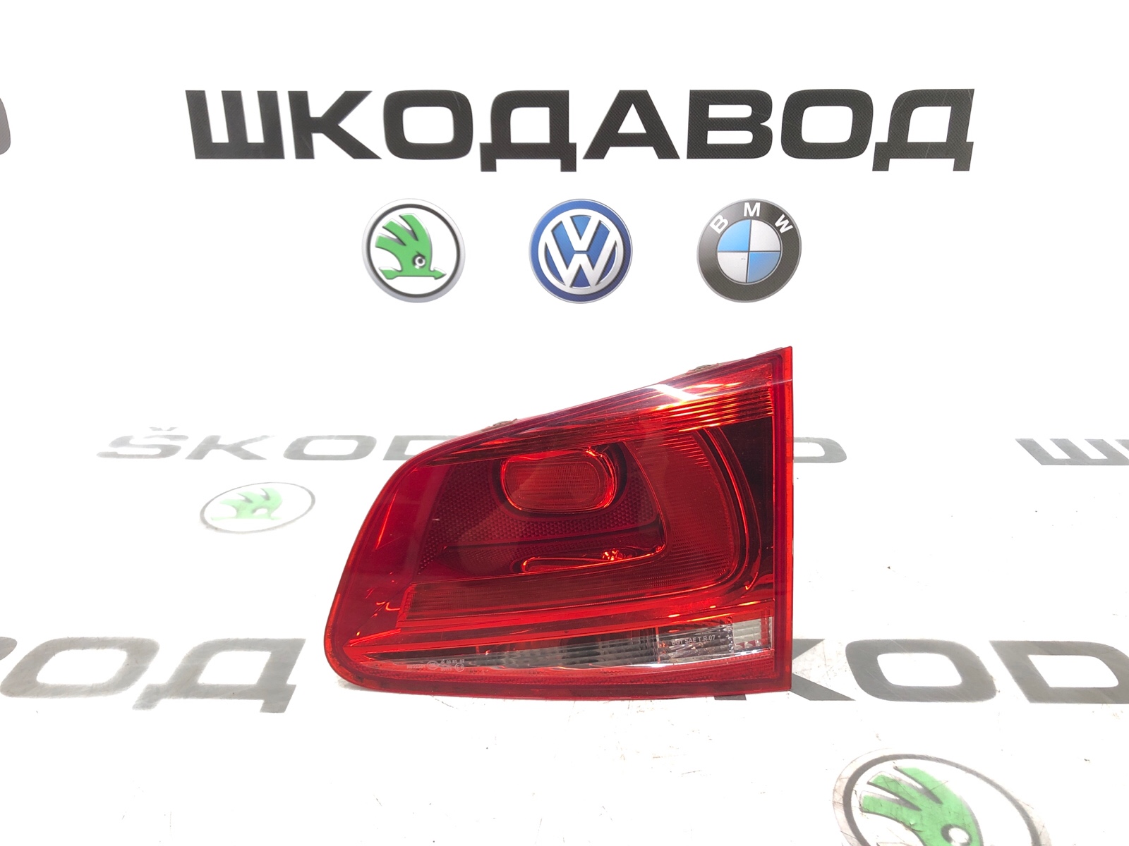 Фонарь в крышку багажника, 3000 рублей, Москва