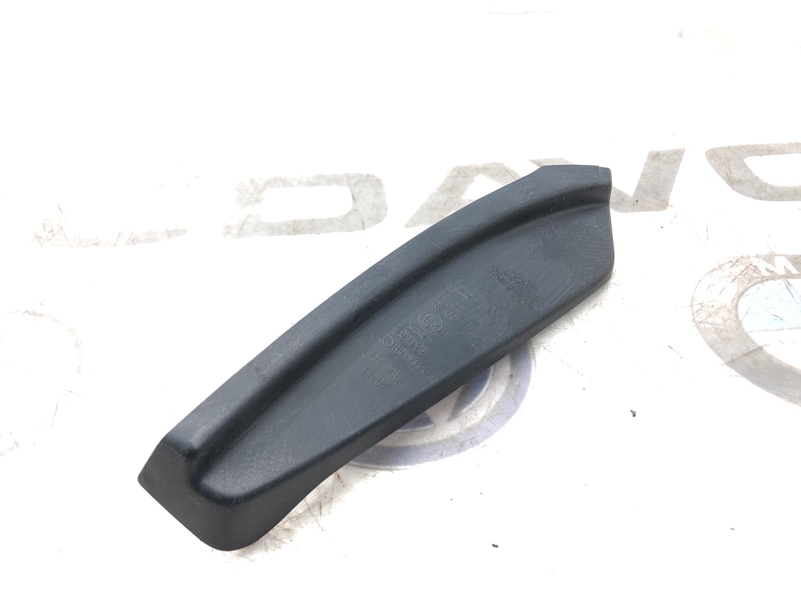 Накладка фонаря, 500 рублей, Москва