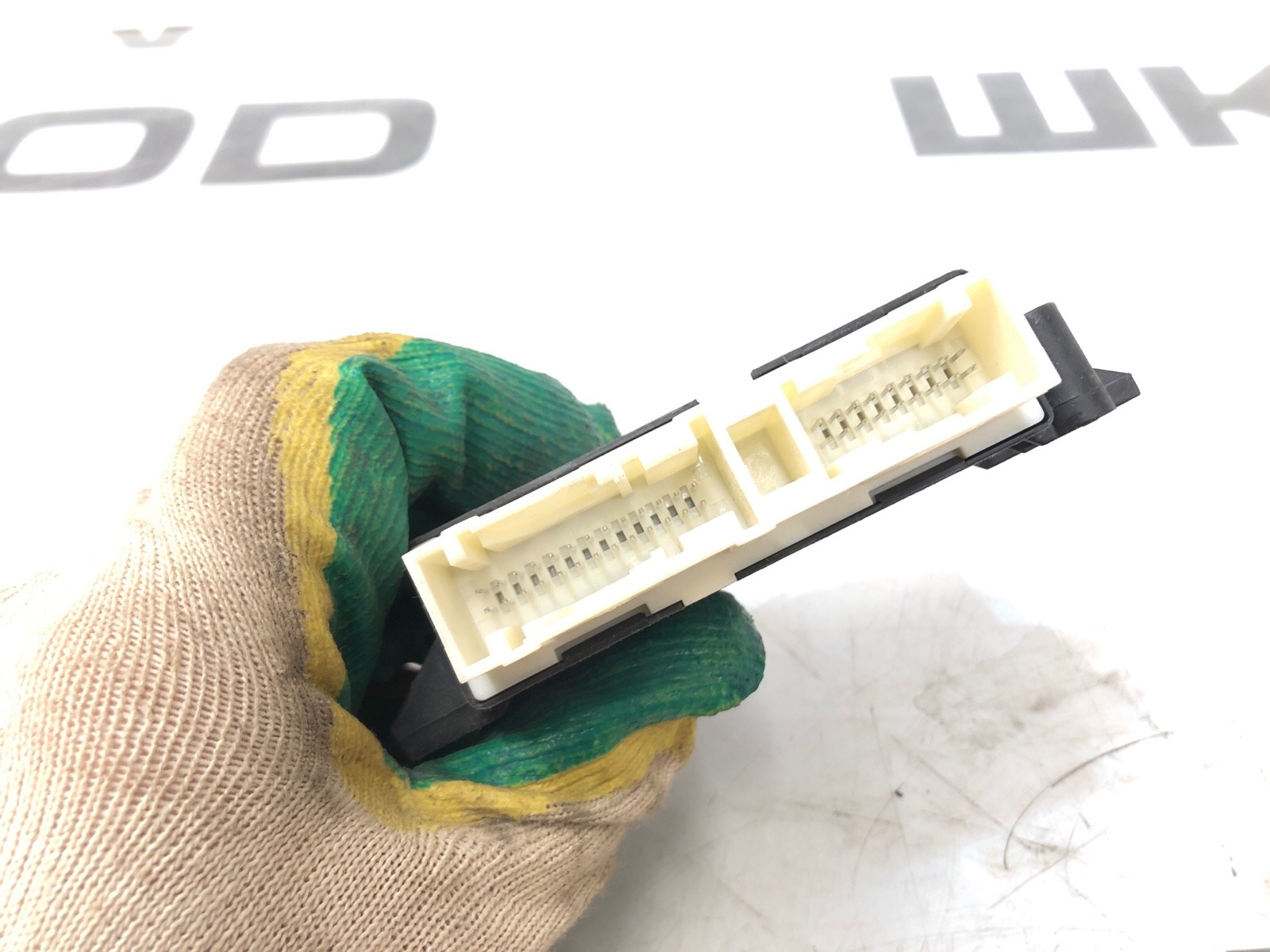 Блок парктроников, 2000 рублей, Москва