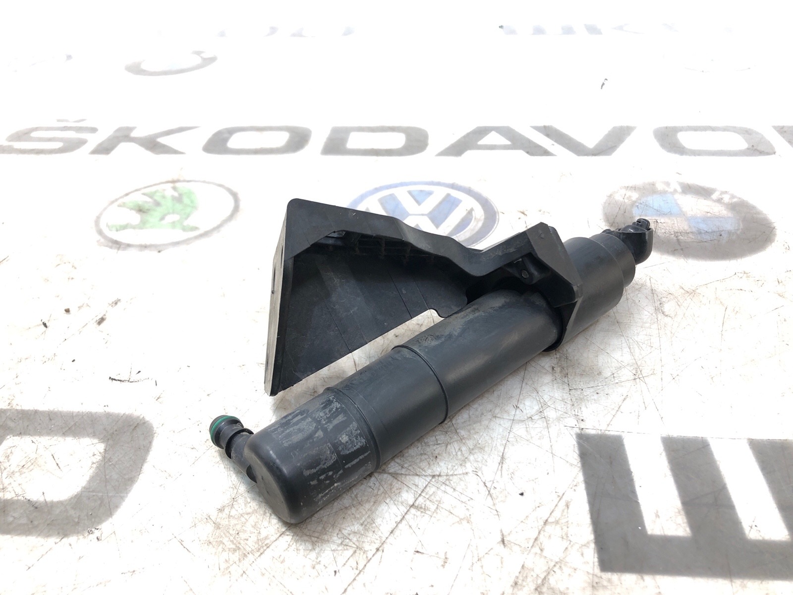 Форсунка омывателя фар, 2000 рублей, Москва