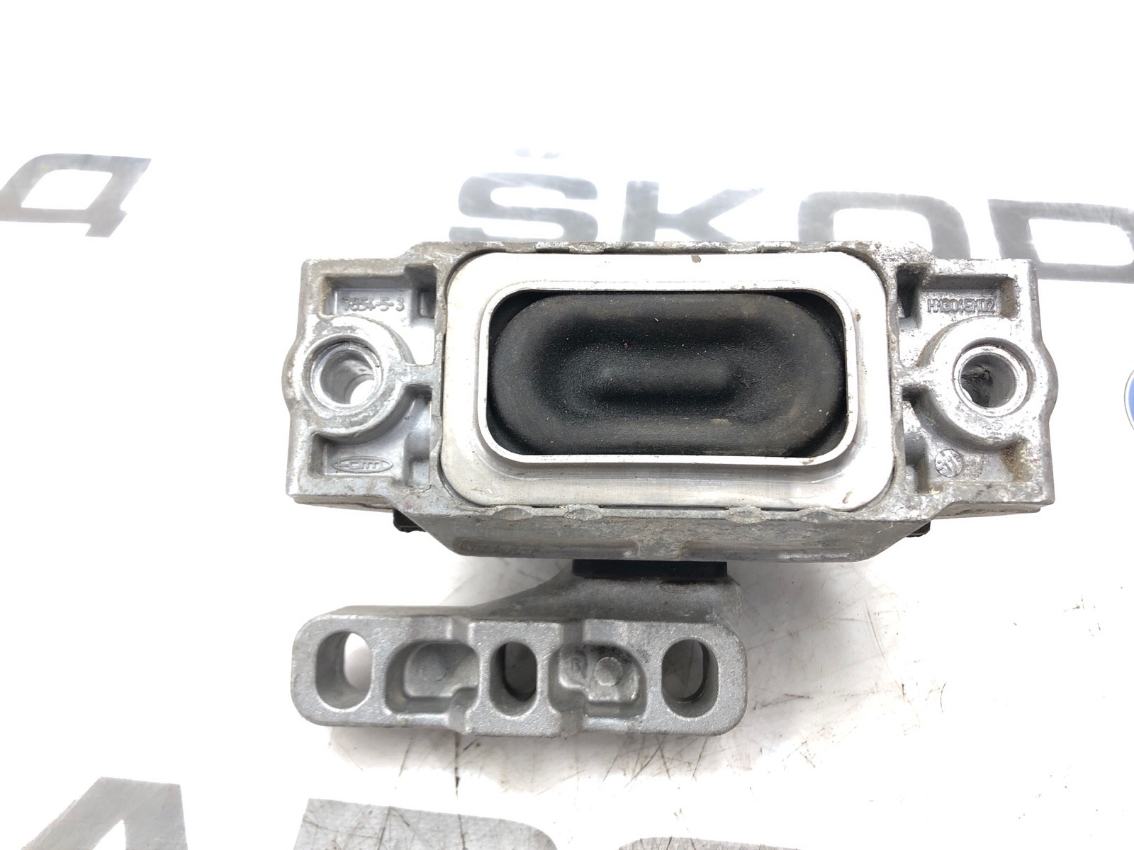 Опора двигателя, 1000 рублей, Москва