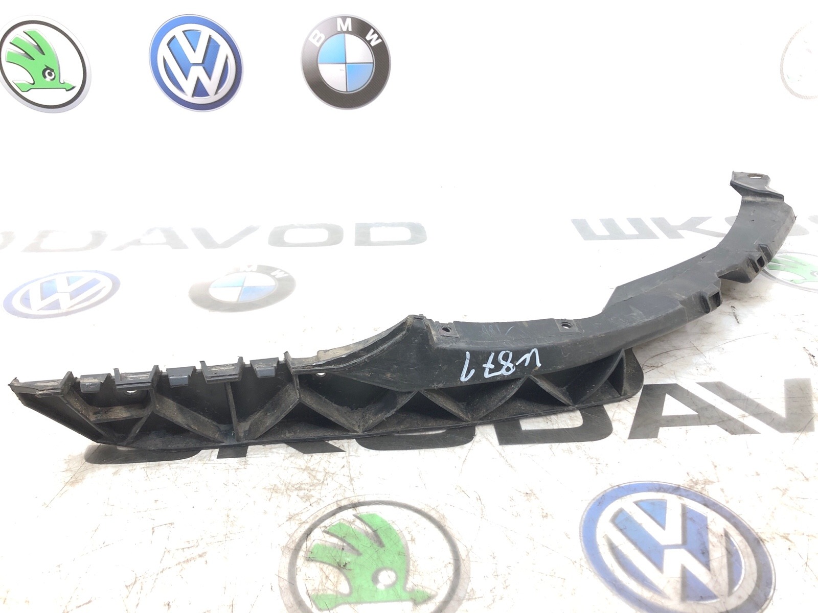 Направляющая бампера, 1600 рублей, Москва