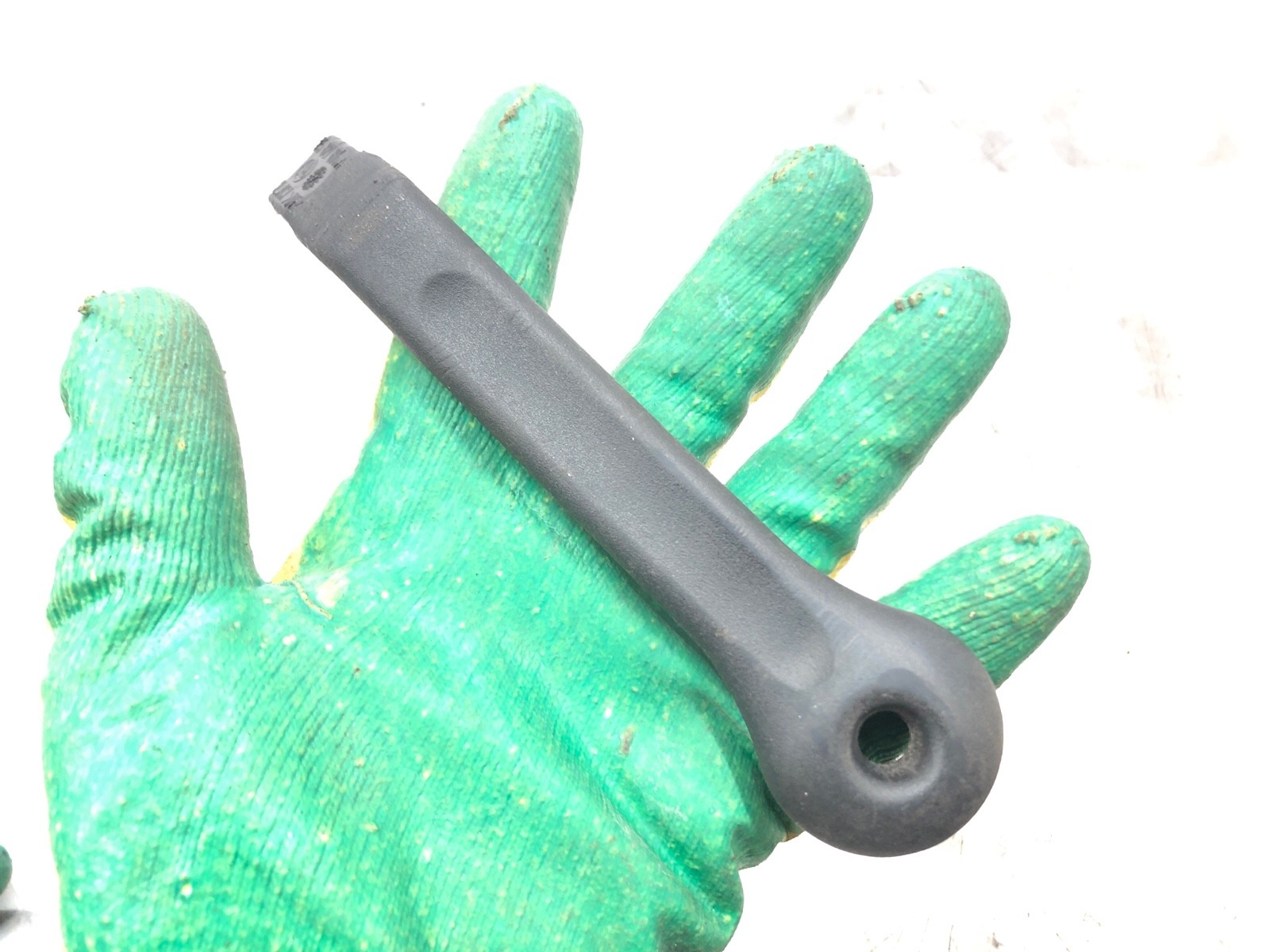 Ручка закрывания багажника внутренняя, 1000 рублей, Москва