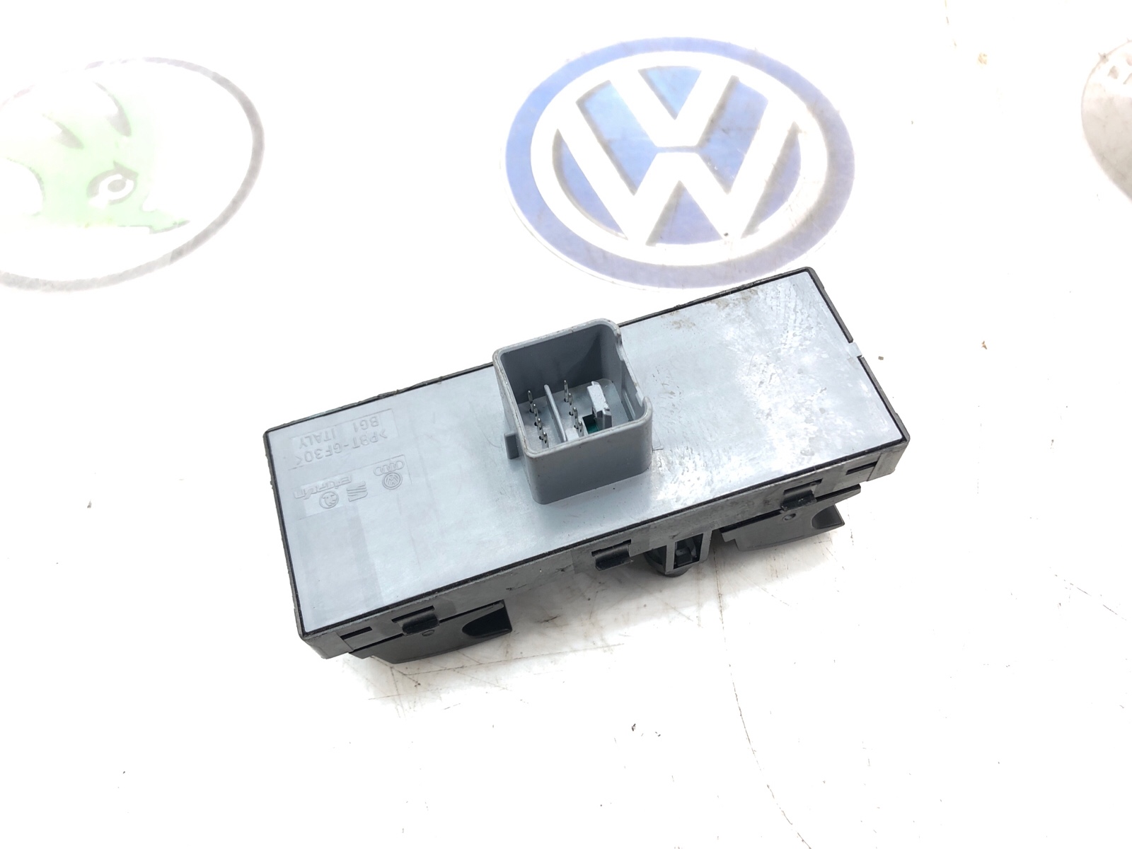 Блок управления стеклоподъемниками, 2000 рублей, Москва