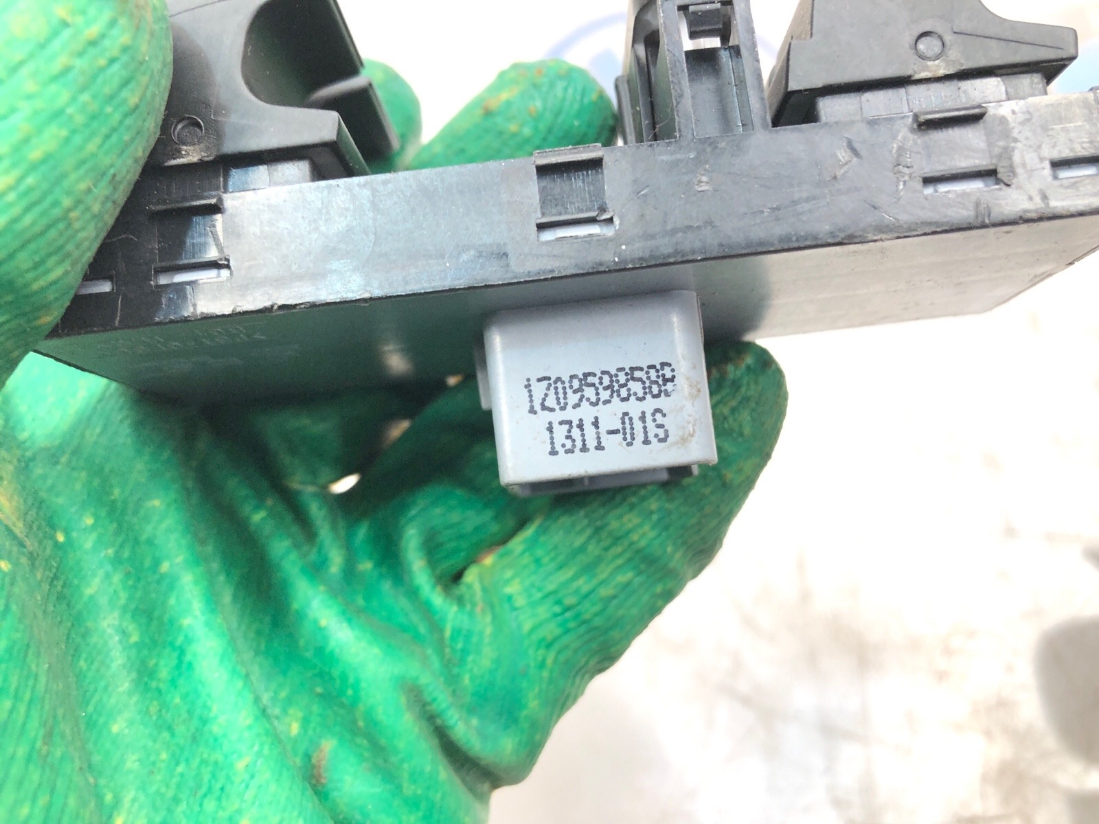 Блок управления стеклоподъемниками, 2000 рублей, Москва