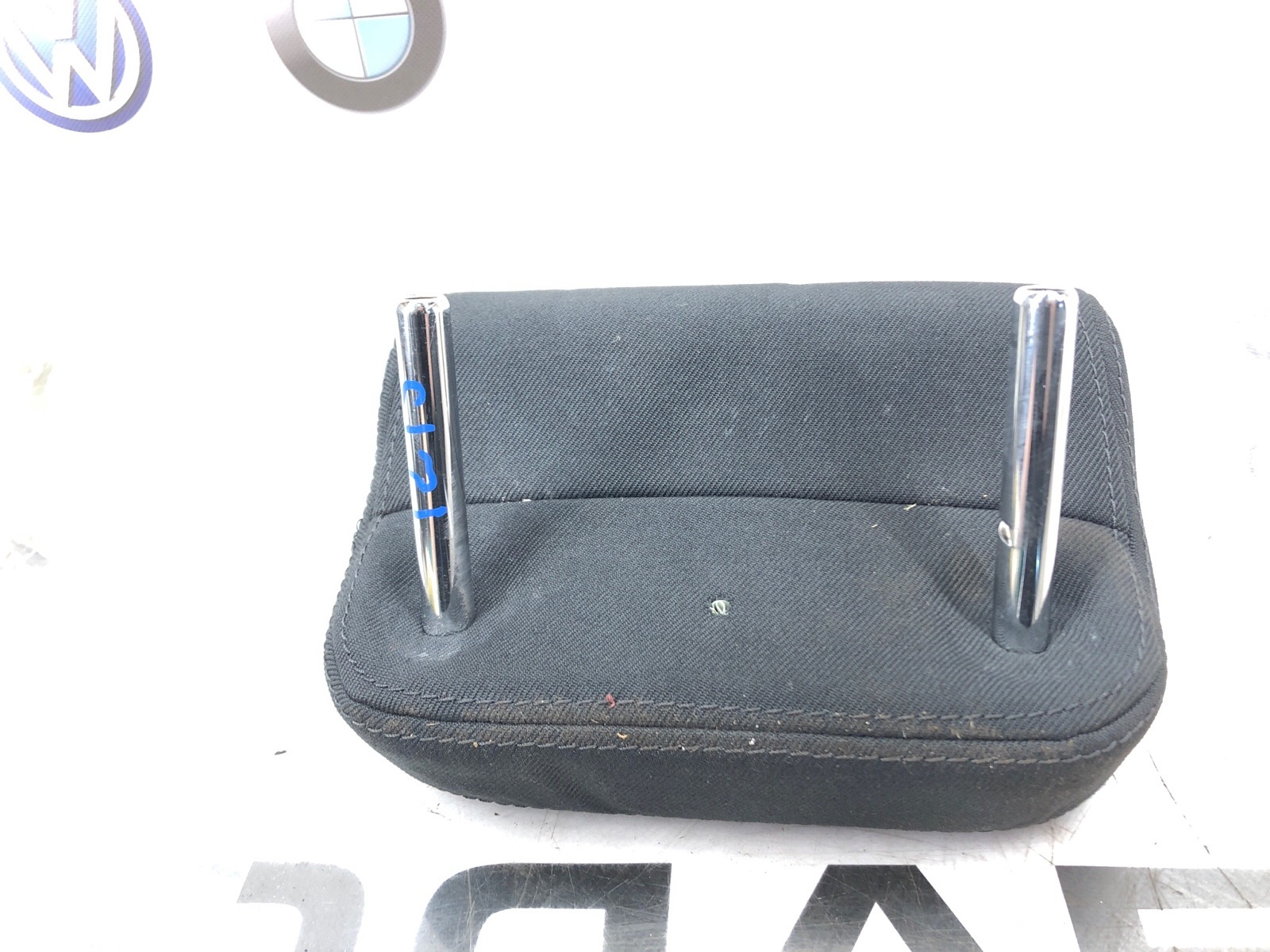 Подголовник центральный, 1000 рублей, Москва