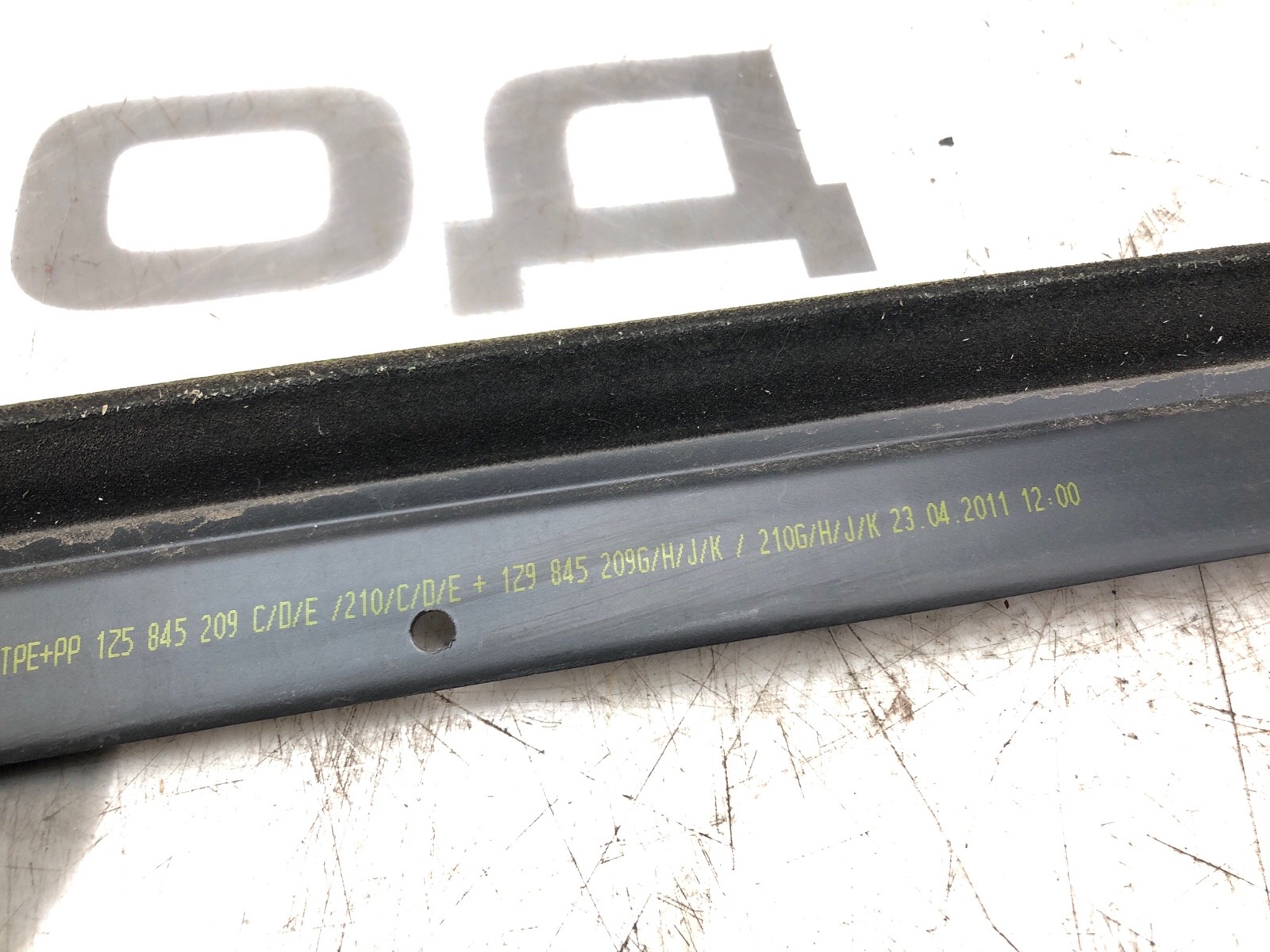 форточка двери, 1500 рублей, Москва