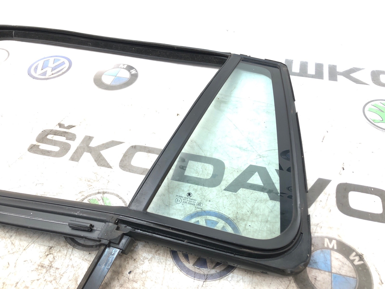 форточка двери, 1500 рублей, Москва