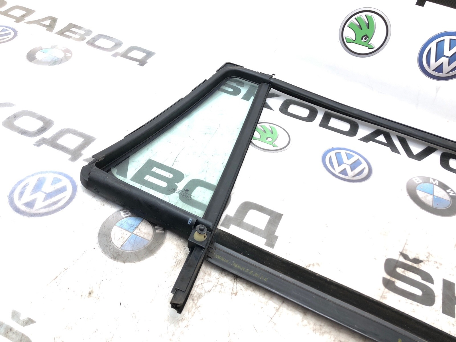 форточка двери, 1500 рублей, Москва