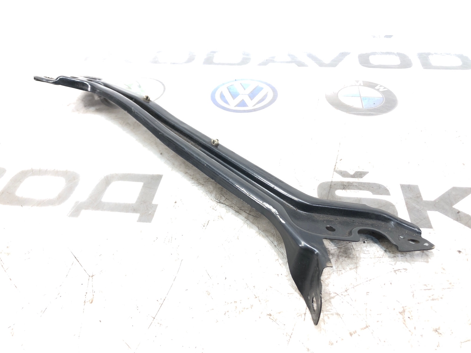 Кронштейн передней панели, 2000 рублей, Москва