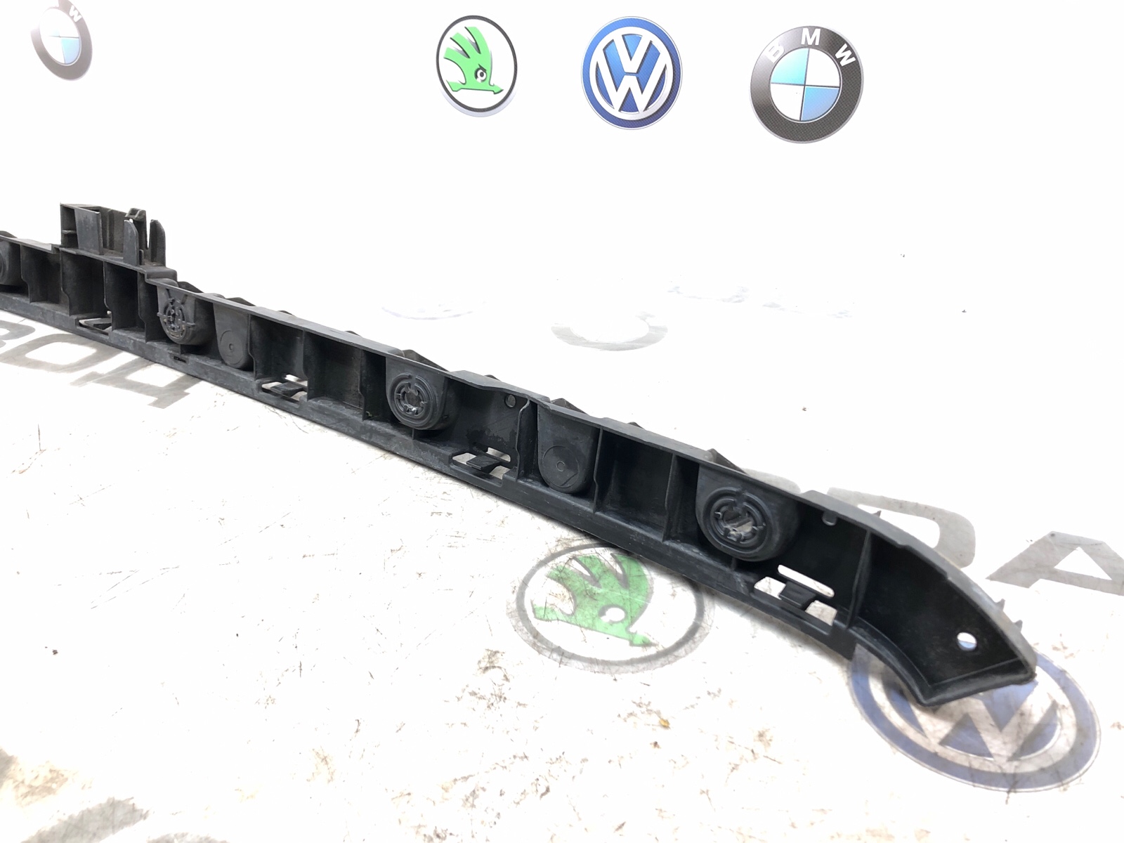 Направляющая бампера, 7000 рублей, Москва