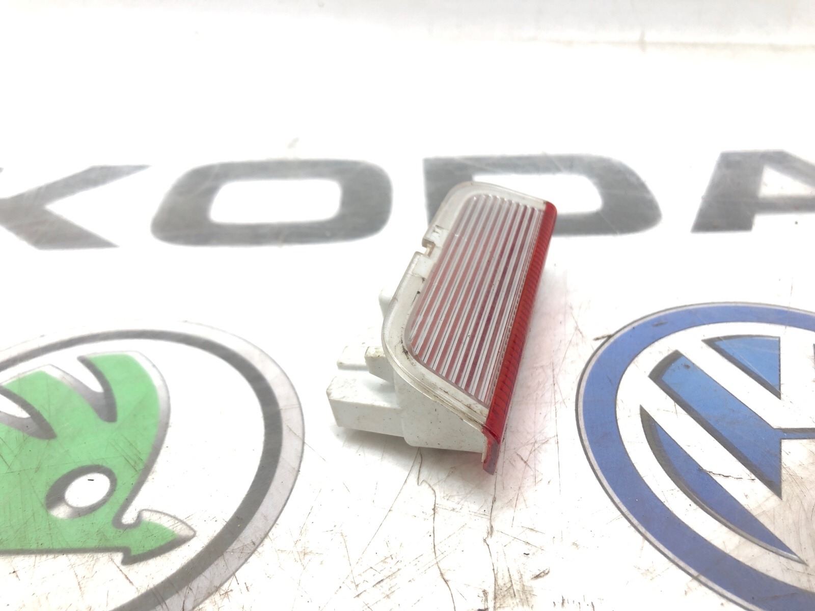 Плафон подсветки карты двери, 1000 рублей, Москва