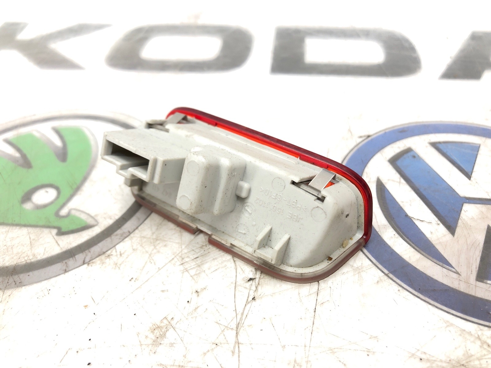 Плафон подсветки карты двери, 1000 рублей, Москва