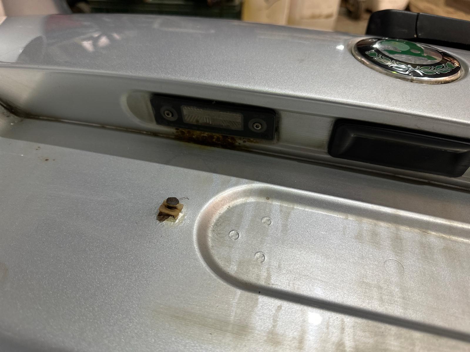 крышка багажника, 25000 рублей, Москва