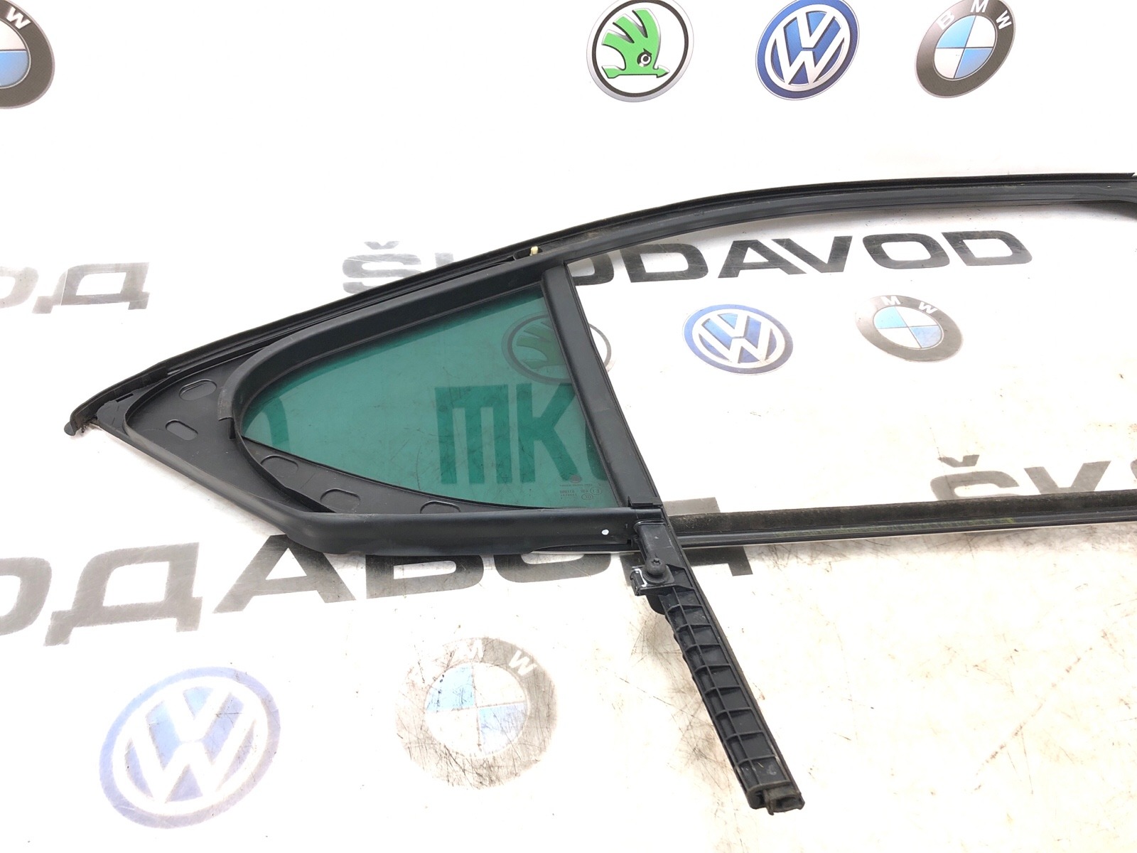 форточка двери, 15000 рублей, Москва