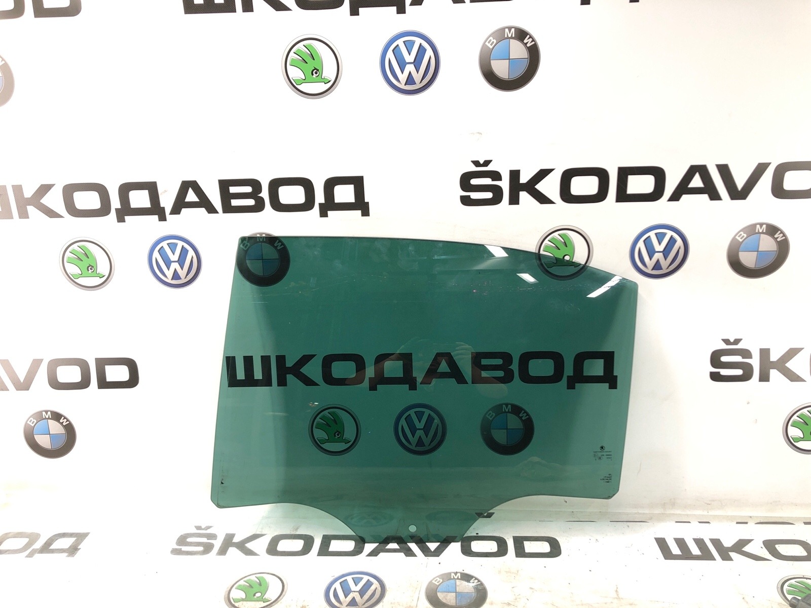 Стекло двери, 9000 рублей, Москва