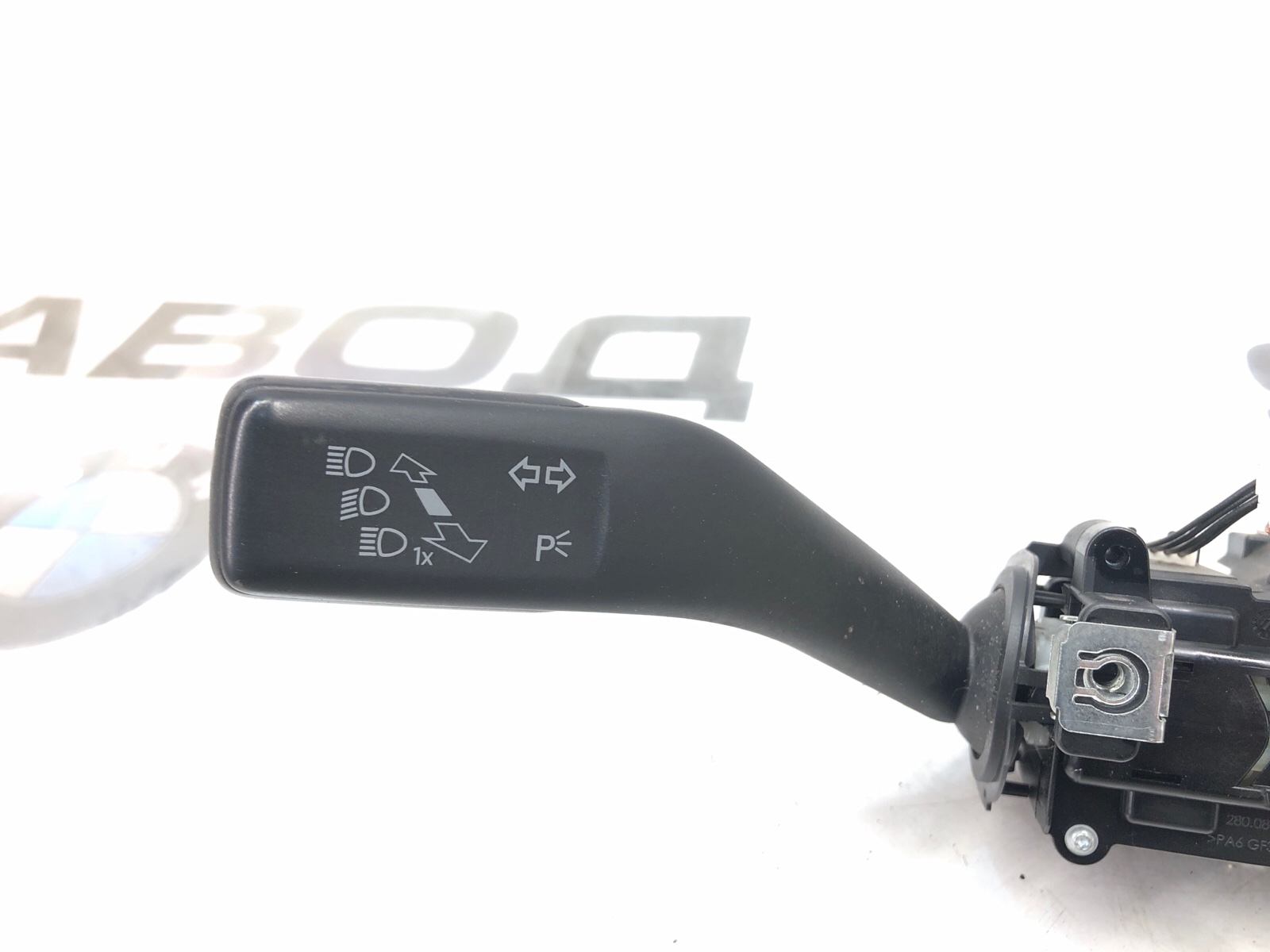 Подрулевой переключатель, 2000 рублей, Москва