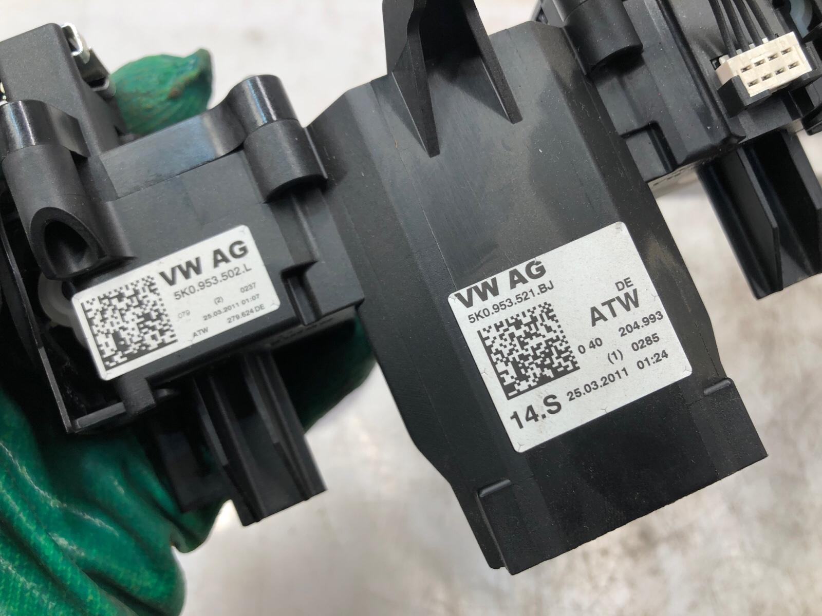 Подрулевой переключатель, 2000 рублей, Москва